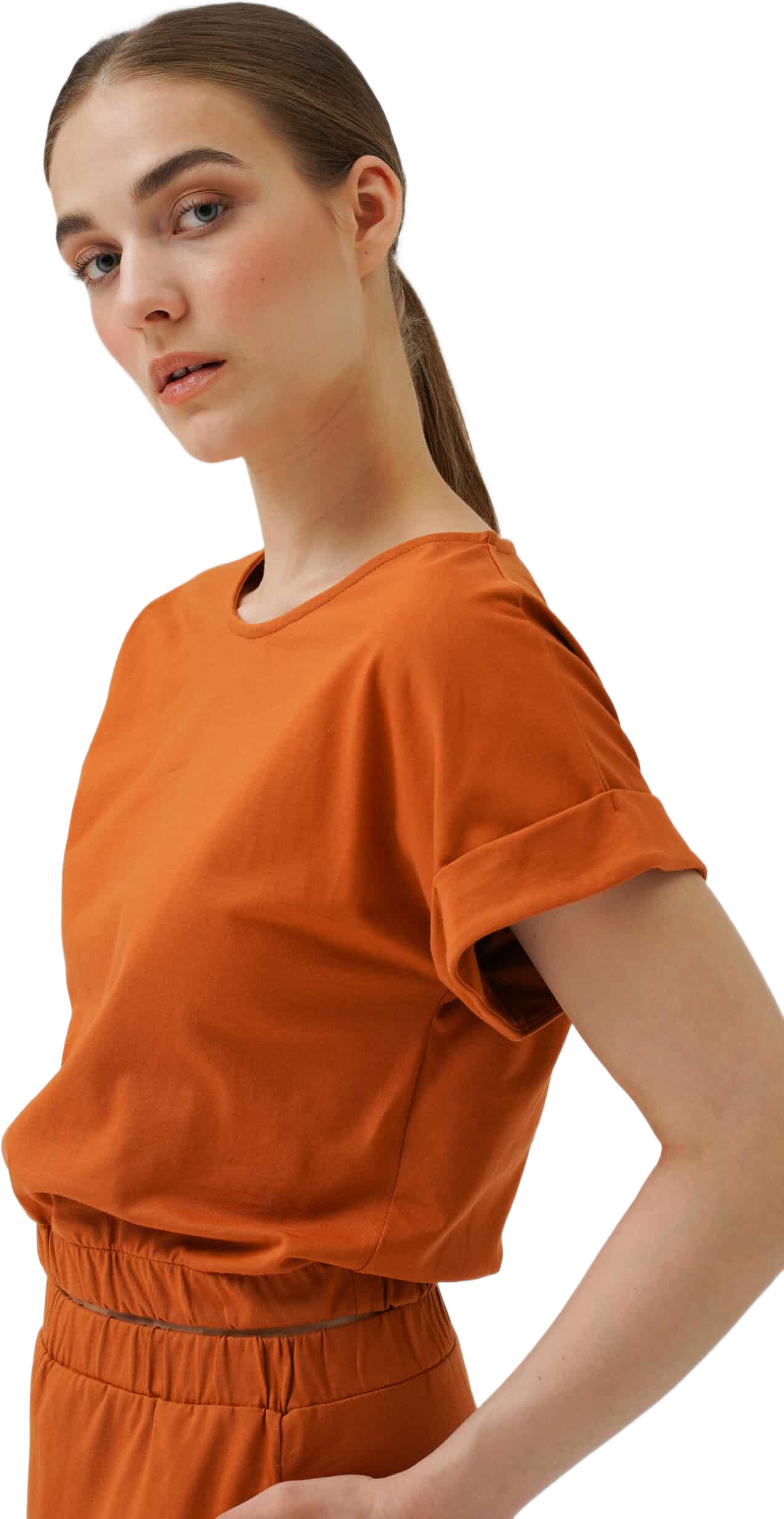 Lily Top - Almond, från Residus, i färgen orange. Klicka för att öppna bilden i stort format