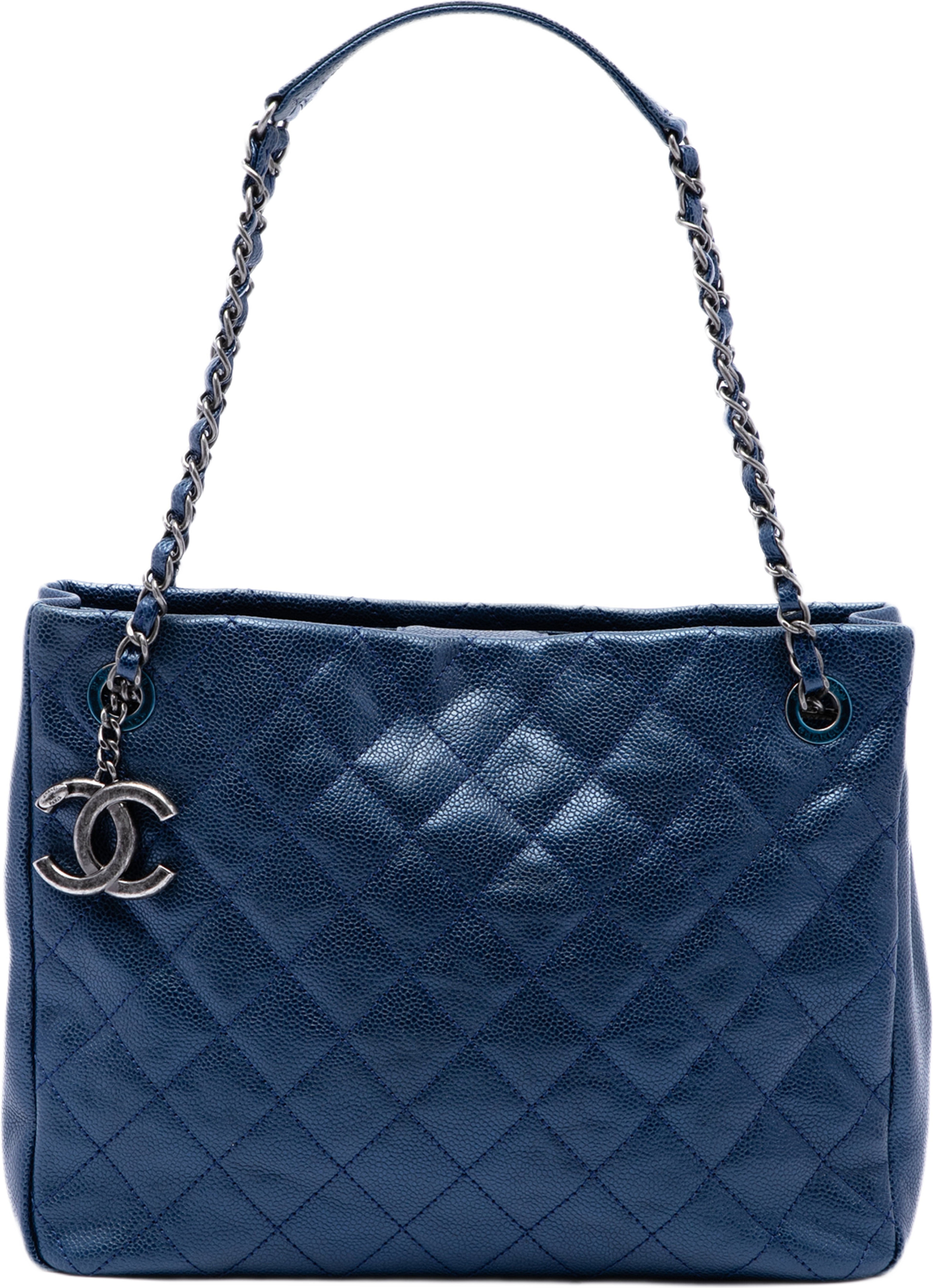 Chanel Medium Quilted Iridescent Caviar Chic Shopping Tote, från Luxclusif, i färgen blå. Klicka för att öppna bilden i stort format