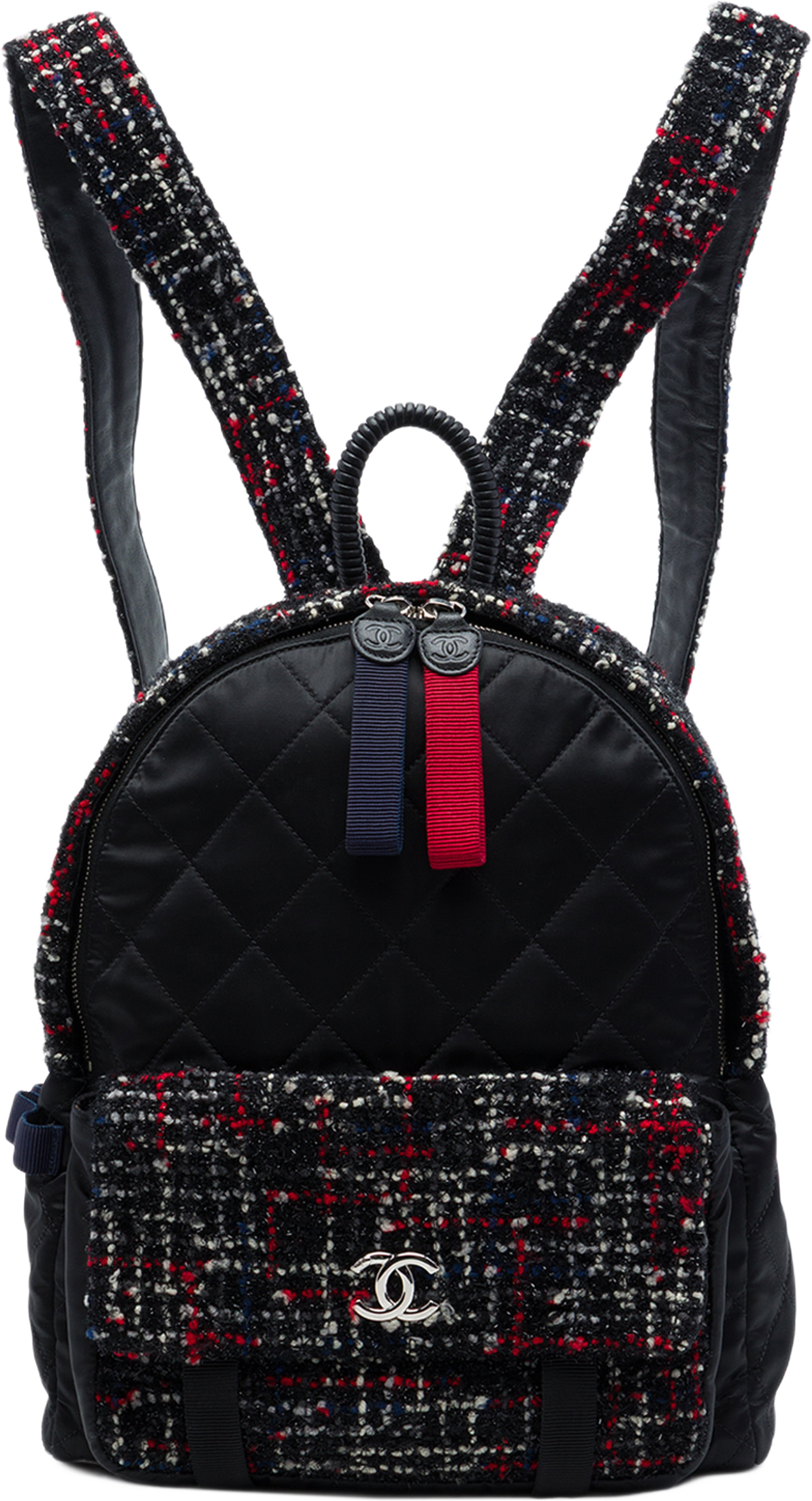 Chanel Quilted Nylon And Tweed Astronaut Essentials Backpack, från Luxclusif, i färgen svart. Klicka för att öppna bilden i stort format