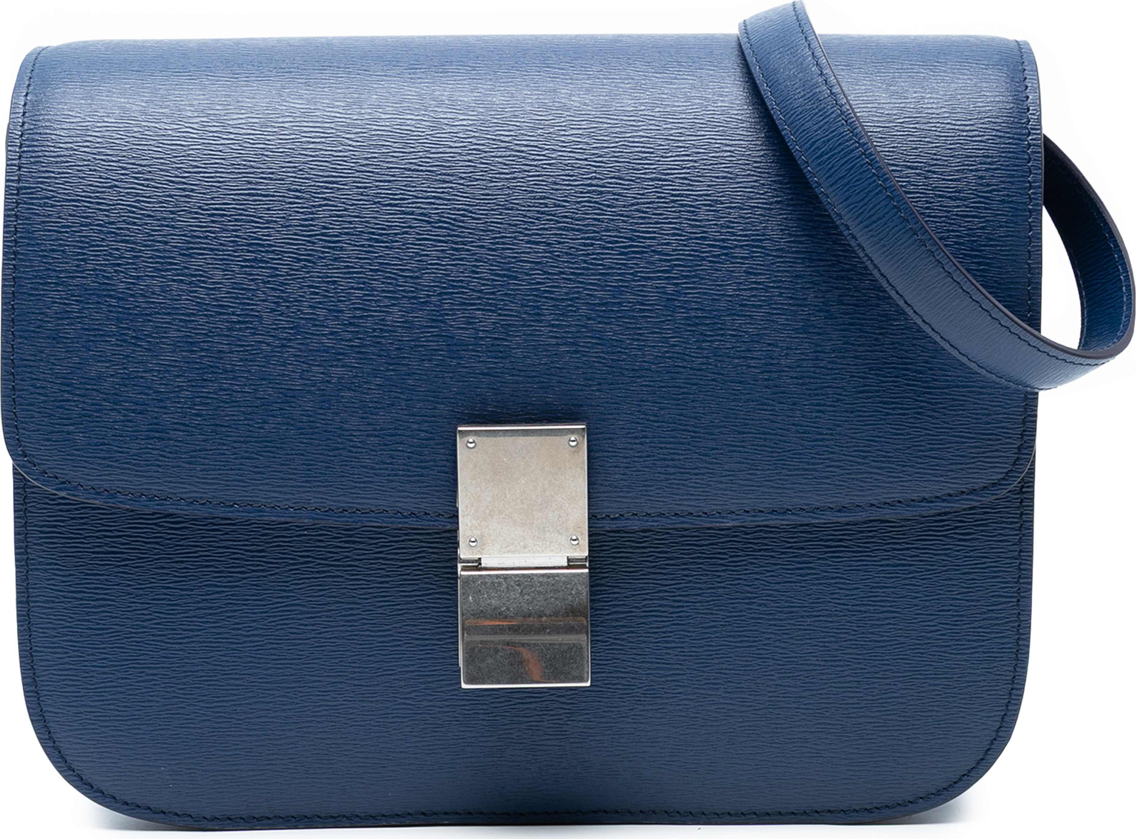 Celine Medium Calfskin Classic Box, från Luxclusif, i färgen blue. Klicka för att öppna bilden i stort format