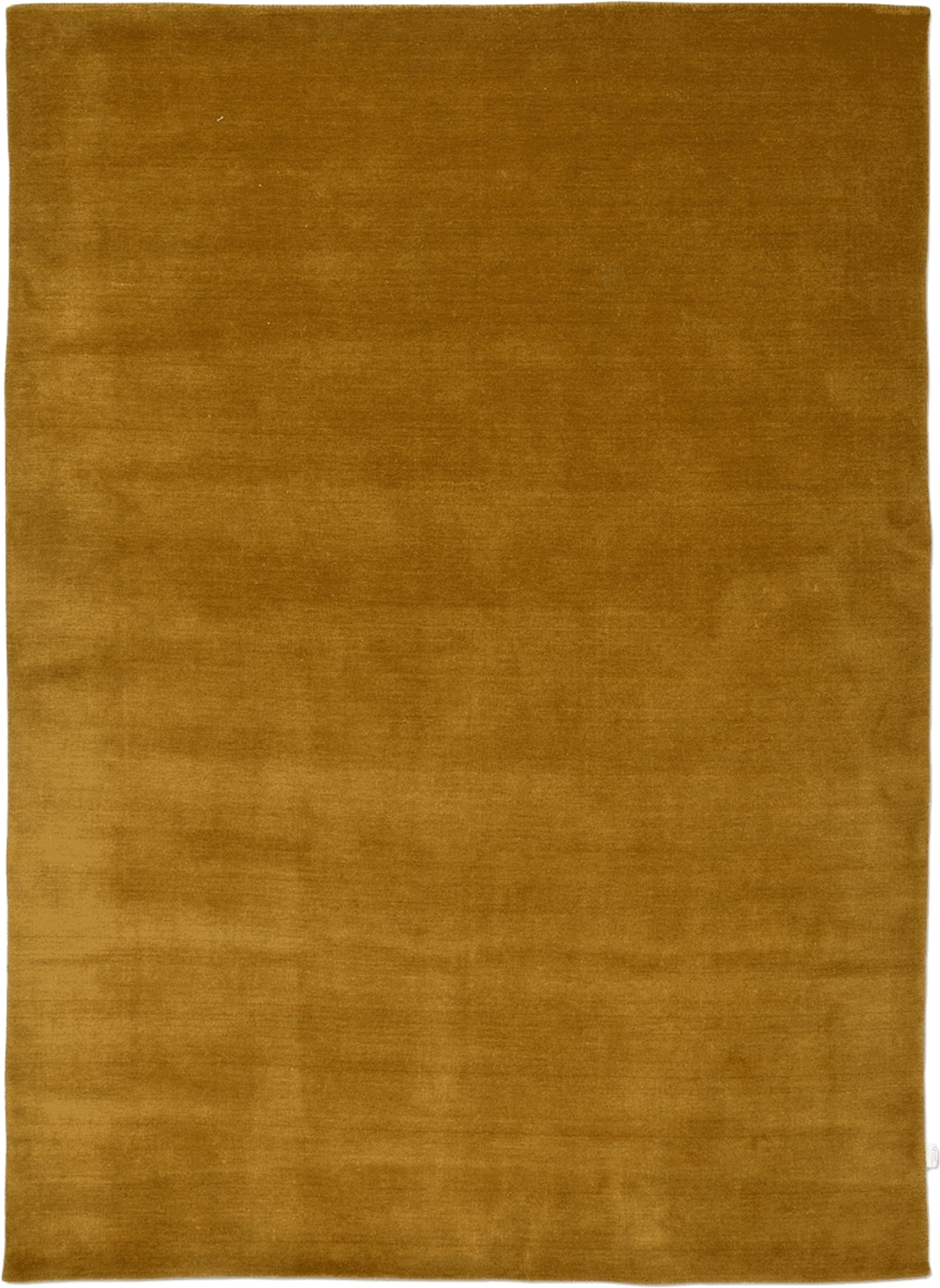 Ullmatta Solid 200x300cm, från Classic Collection, i färgen ockra. Klicka för att öppna bilden i stort format