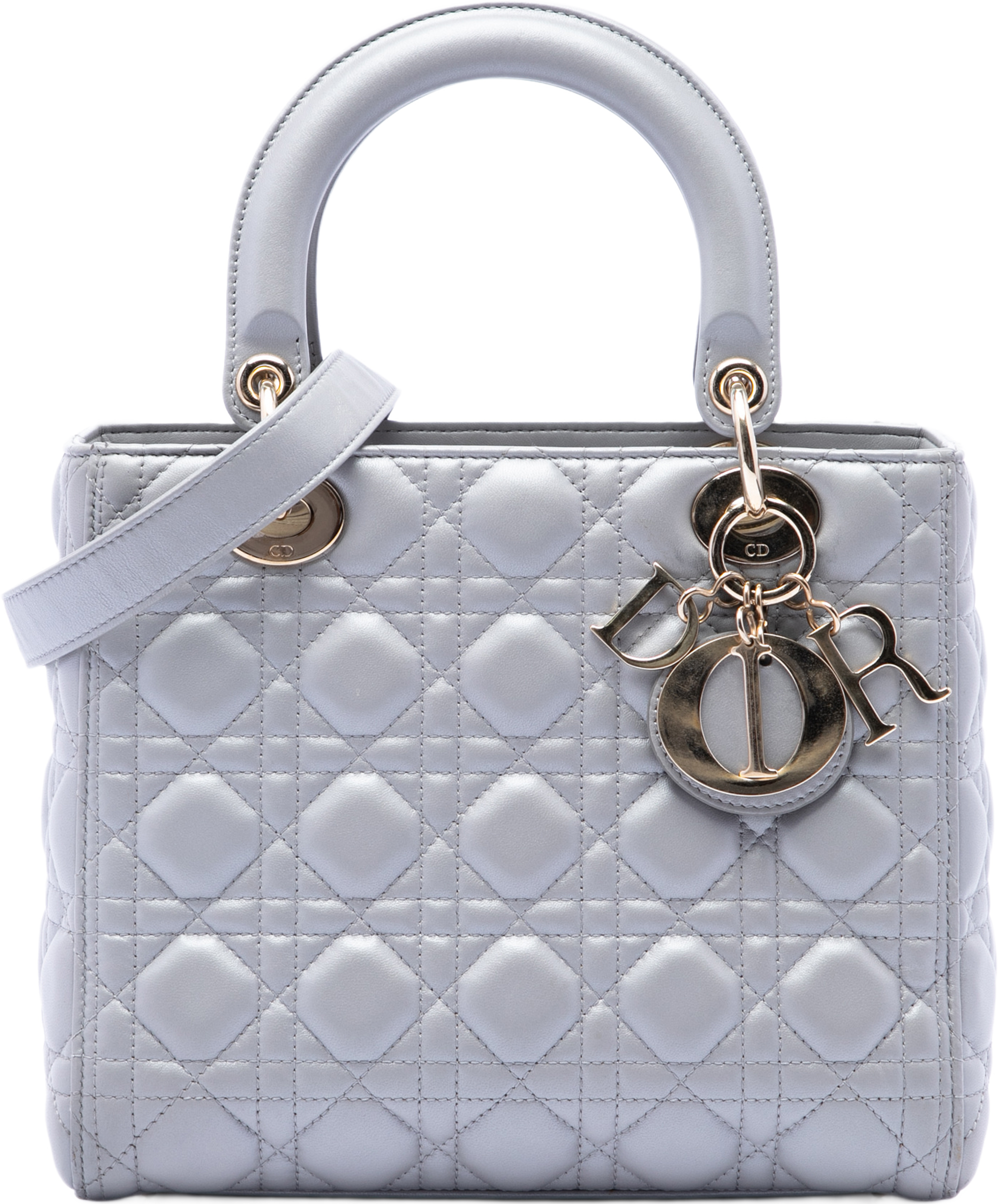 Dior Medium Pearlescent Lambskin Cannage Lady Dior, från Luxclusif, i färgen grå. Klicka för att öppna bilden i stort format