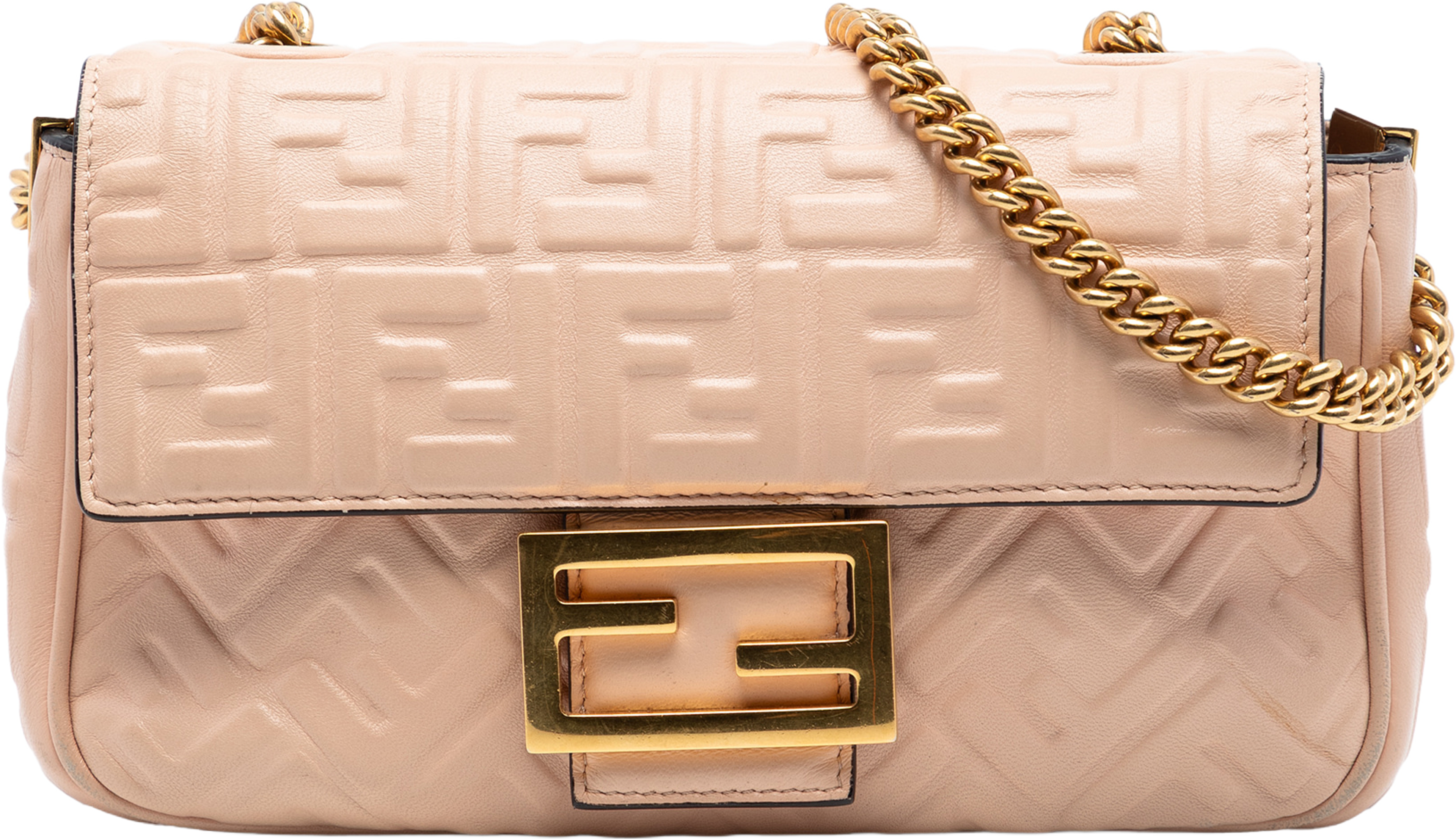 Fendi Zucca Embossed Leather Chain Midi Baguette, från Luxclusif, i färgen light pink. Klicka för att öppna bilden i stort format