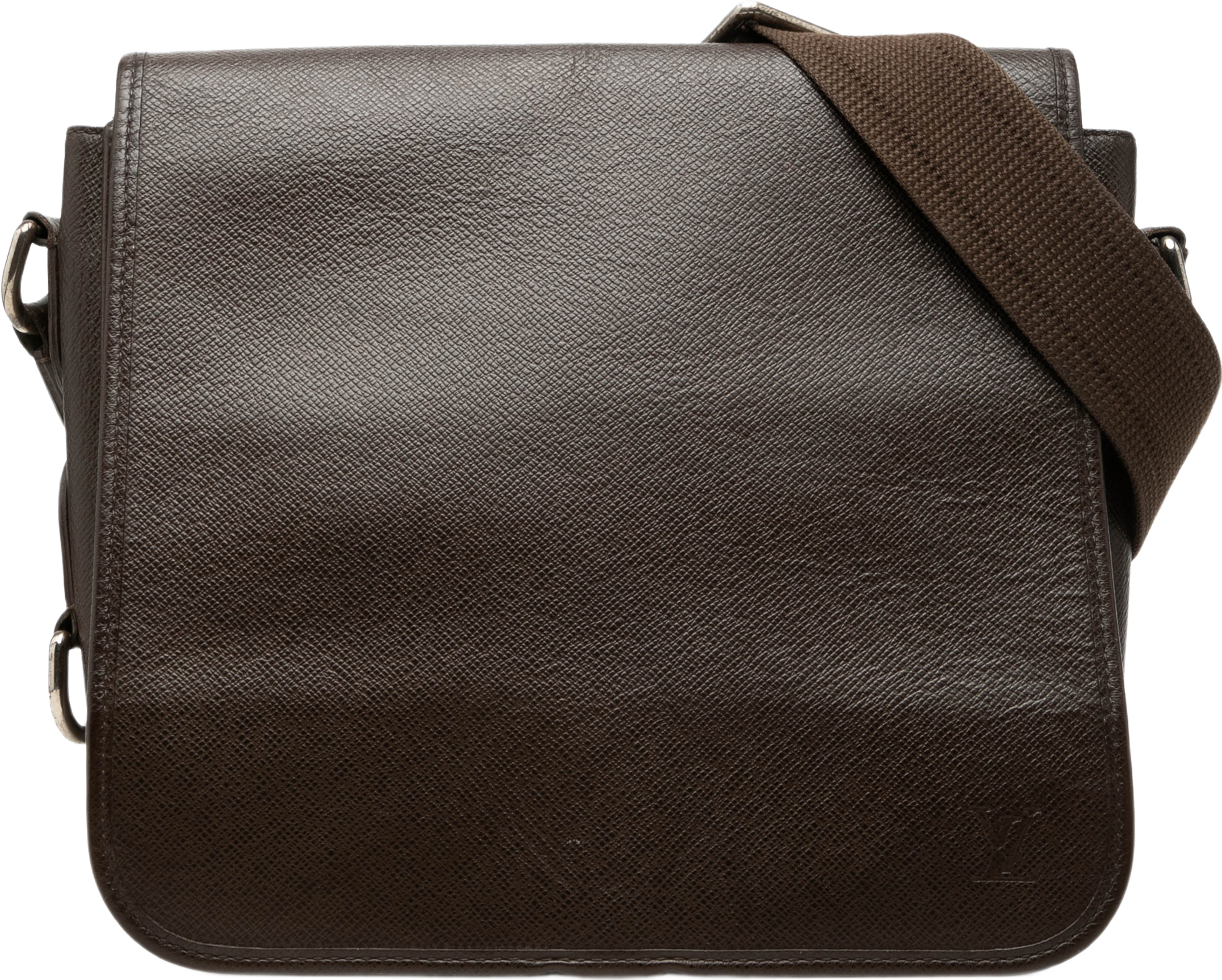 Louis Vuitton Taiga Andrei, från Luxclusif, i färgen brun. Klicka för att öppna bilden i stort format