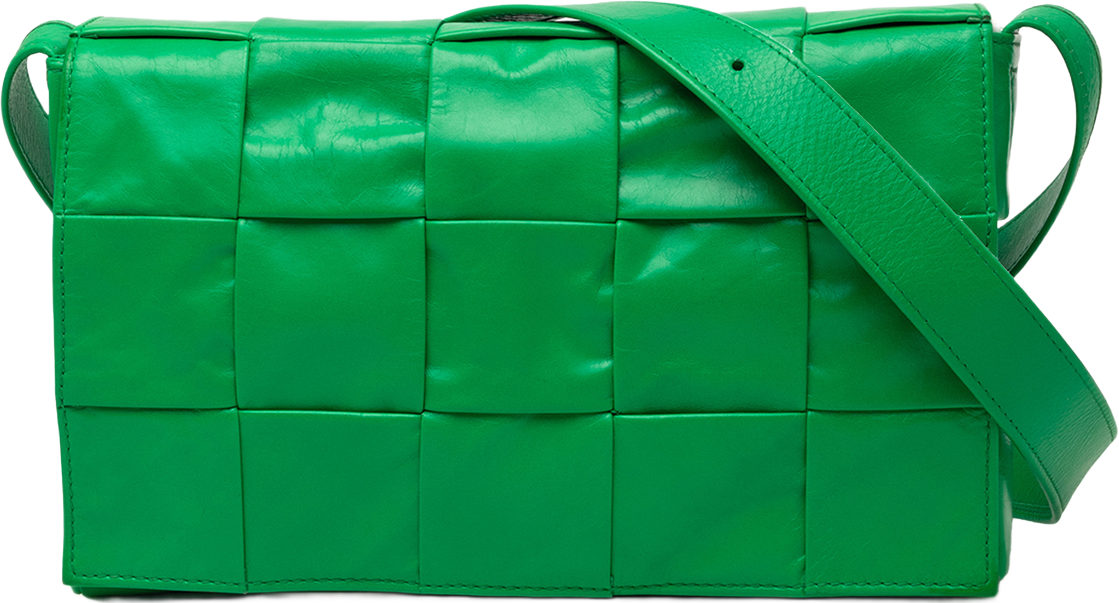 Bottega Veneta Small Paper Calfskin Intrecciato Cassette Crossbody, från Luxclusif, i färgen lime. Klicka för att öppna bilden i stort format