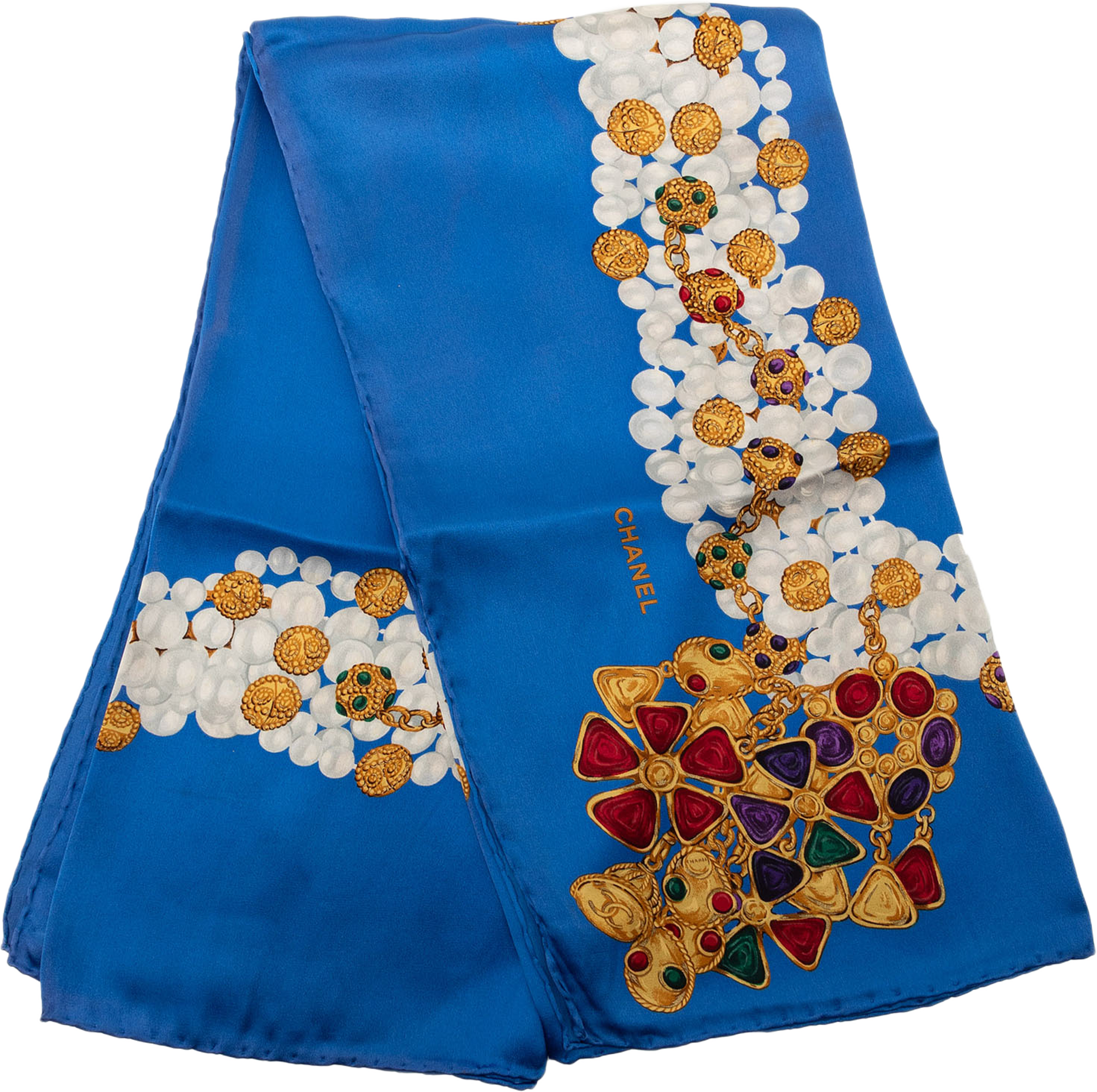 Chanel Pearls And Gripoix Printed Silk Scarf 90, från Luxclusif, i färgen blue. Klicka för att öppna bilden i stort format