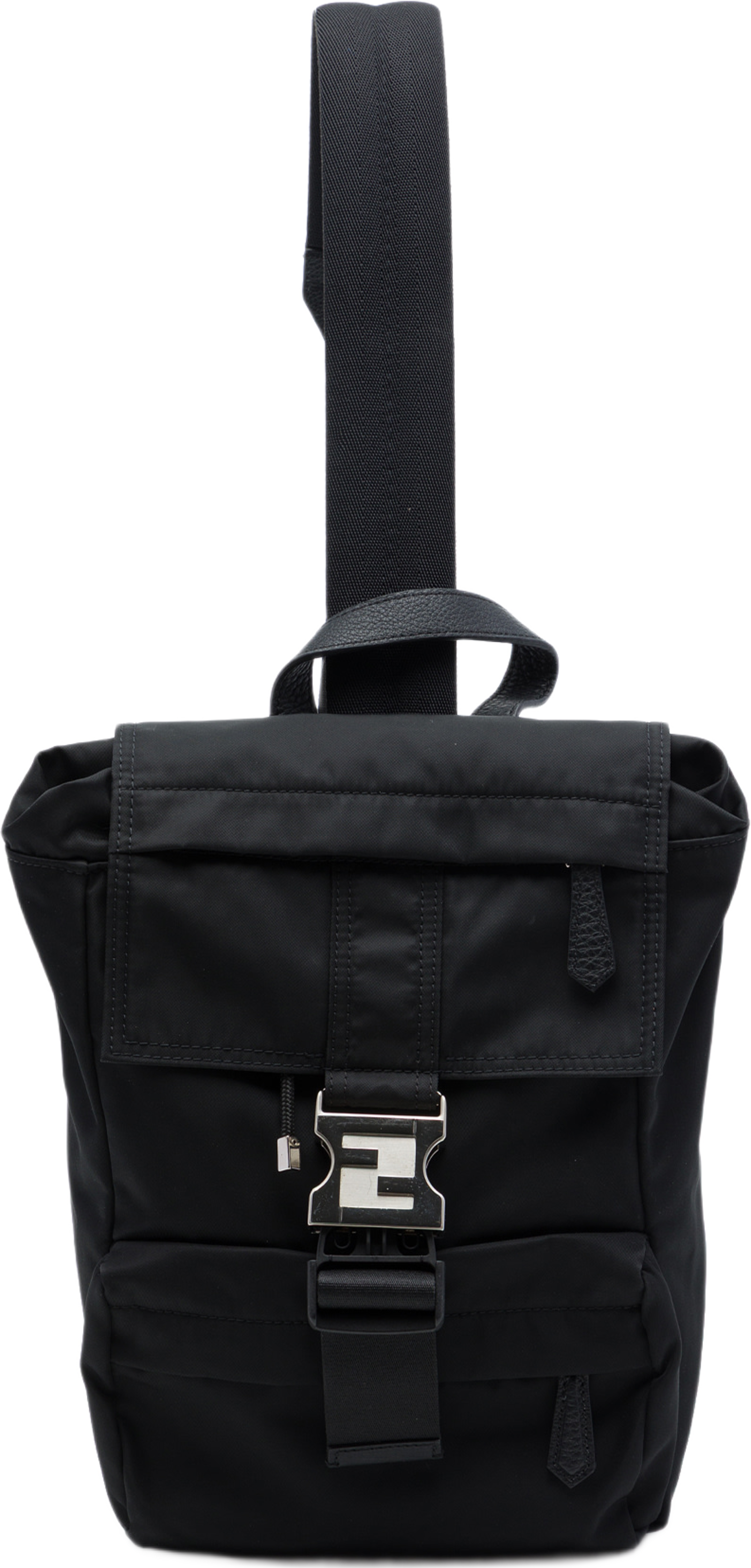 Fendi Small Fendiness Econyl Nylon Backpack, från Luxclusif, i färgen svart. Klicka för att öppna bilden i stort format