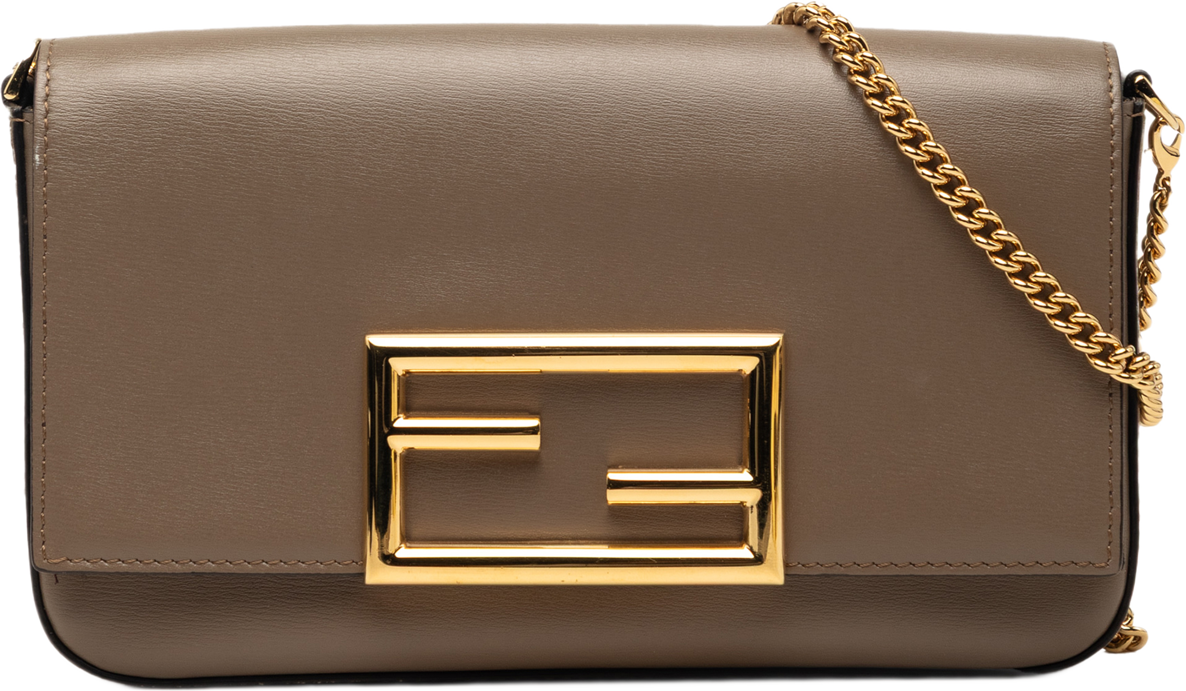 Fendi Smooth Calfskin Vitello Palmellato Wallet On Chain, från Luxclusif, i färgen taupe. Klicka för att öppna bilden i stort format