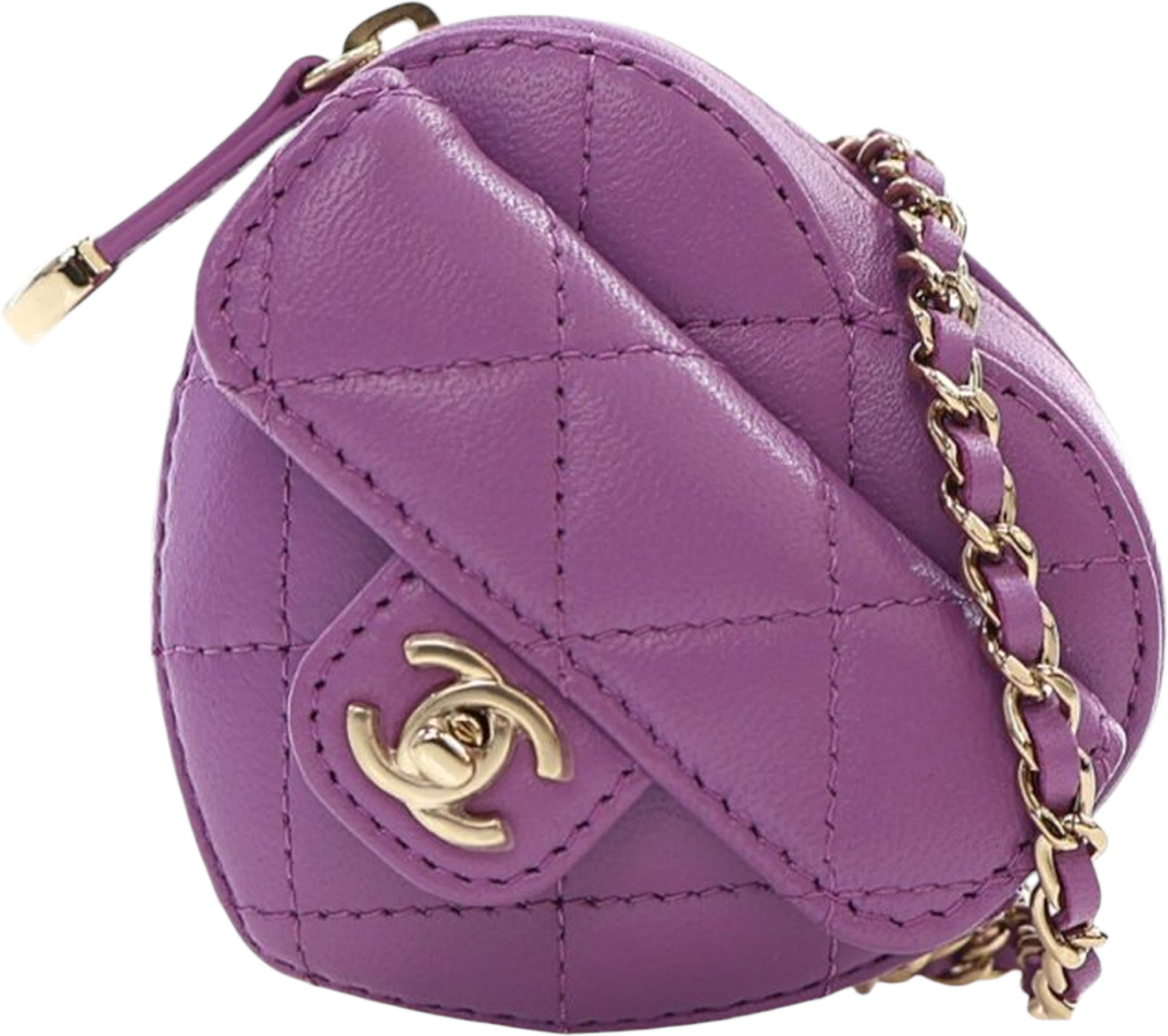 Chanel Lambskin Cc In Love Heart Necklace Bag, från Luxclusif, i färgen purple. Klicka för att öppna bilden i stort format