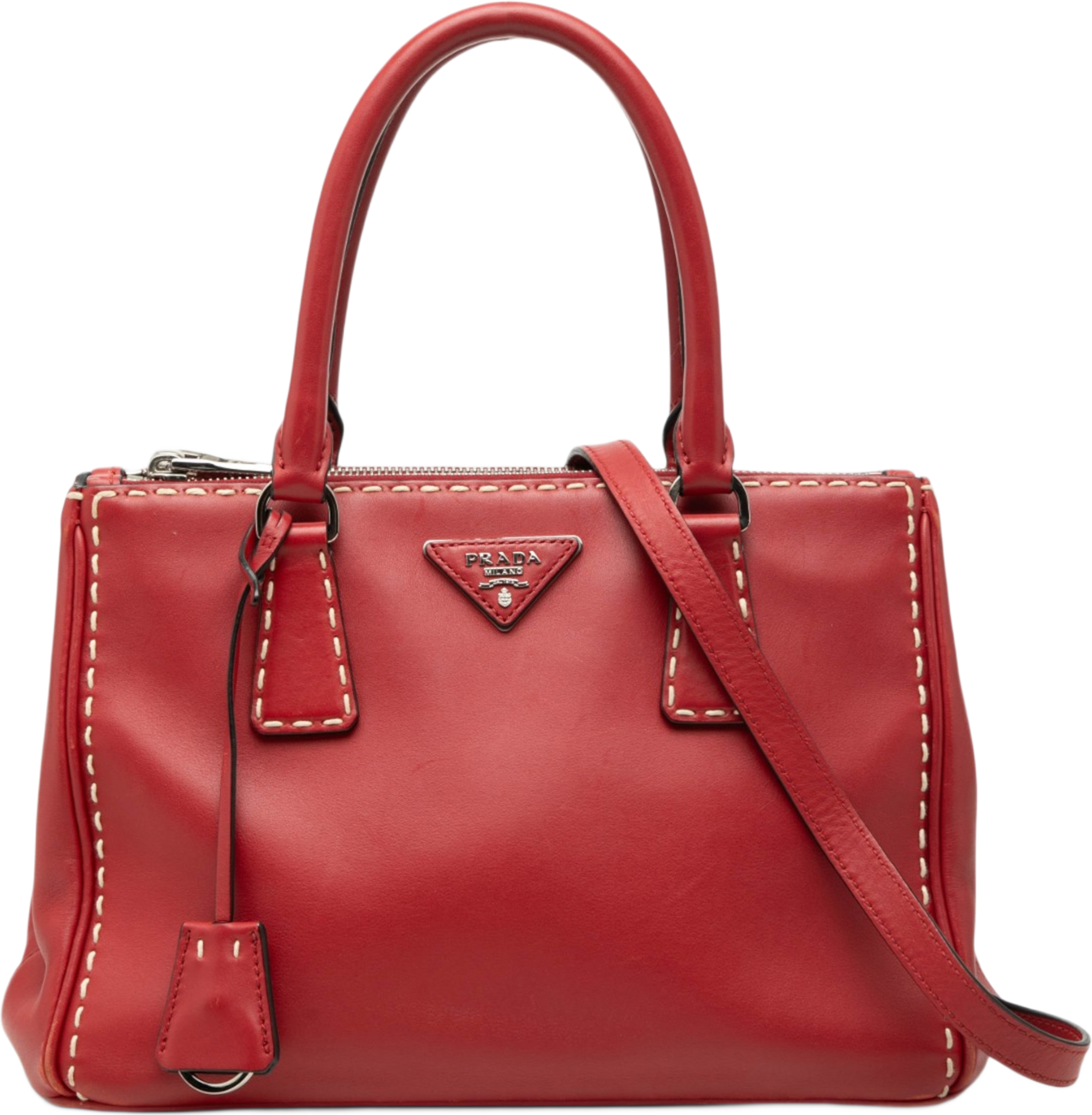Prada Small City Calf Hand Stitched Galleria Double Zip Satchel, från Luxclusif, i färgen röd. Klicka för att öppna bilden i stort format