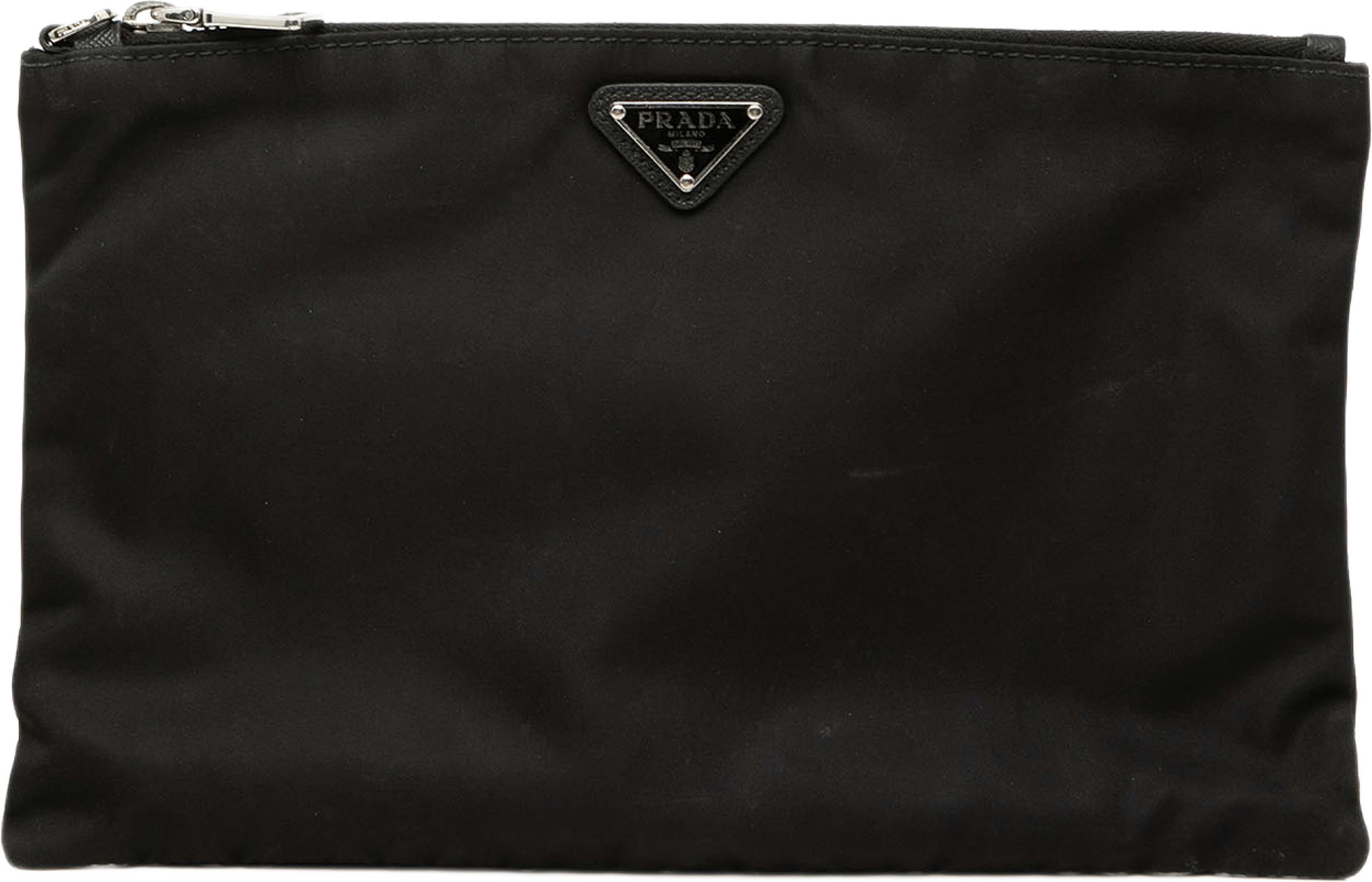 Prada Tessuto Zip Clutch, från Luxclusif, i färgen svart. Klicka för att öppna bilden i stort format