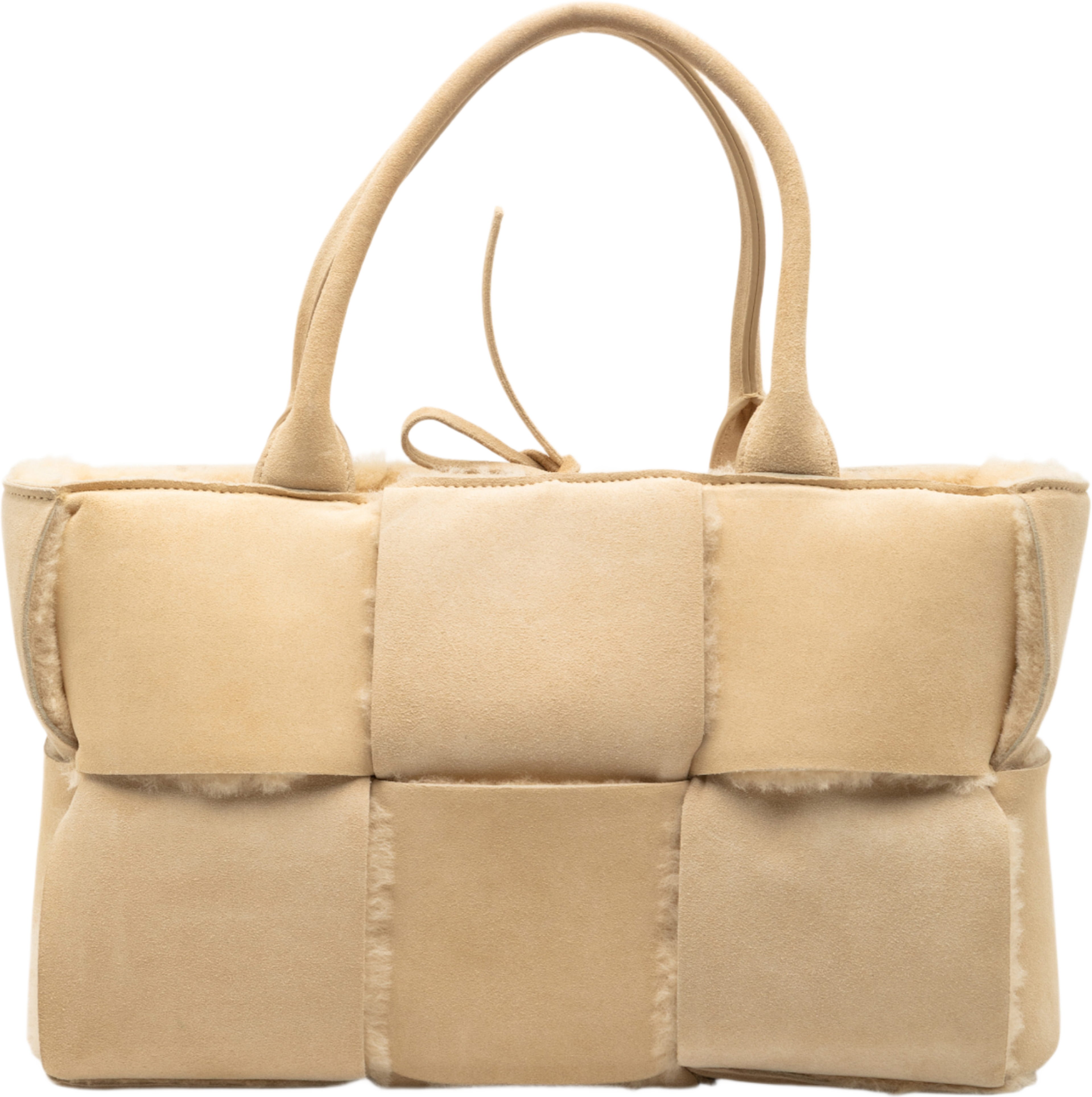 Bottega Veneta Small Suede And Shearling Maxi Intrecciato Arco Tote, från Luxclusif, i färgen brun. Klicka för att öppna bilden i stort format