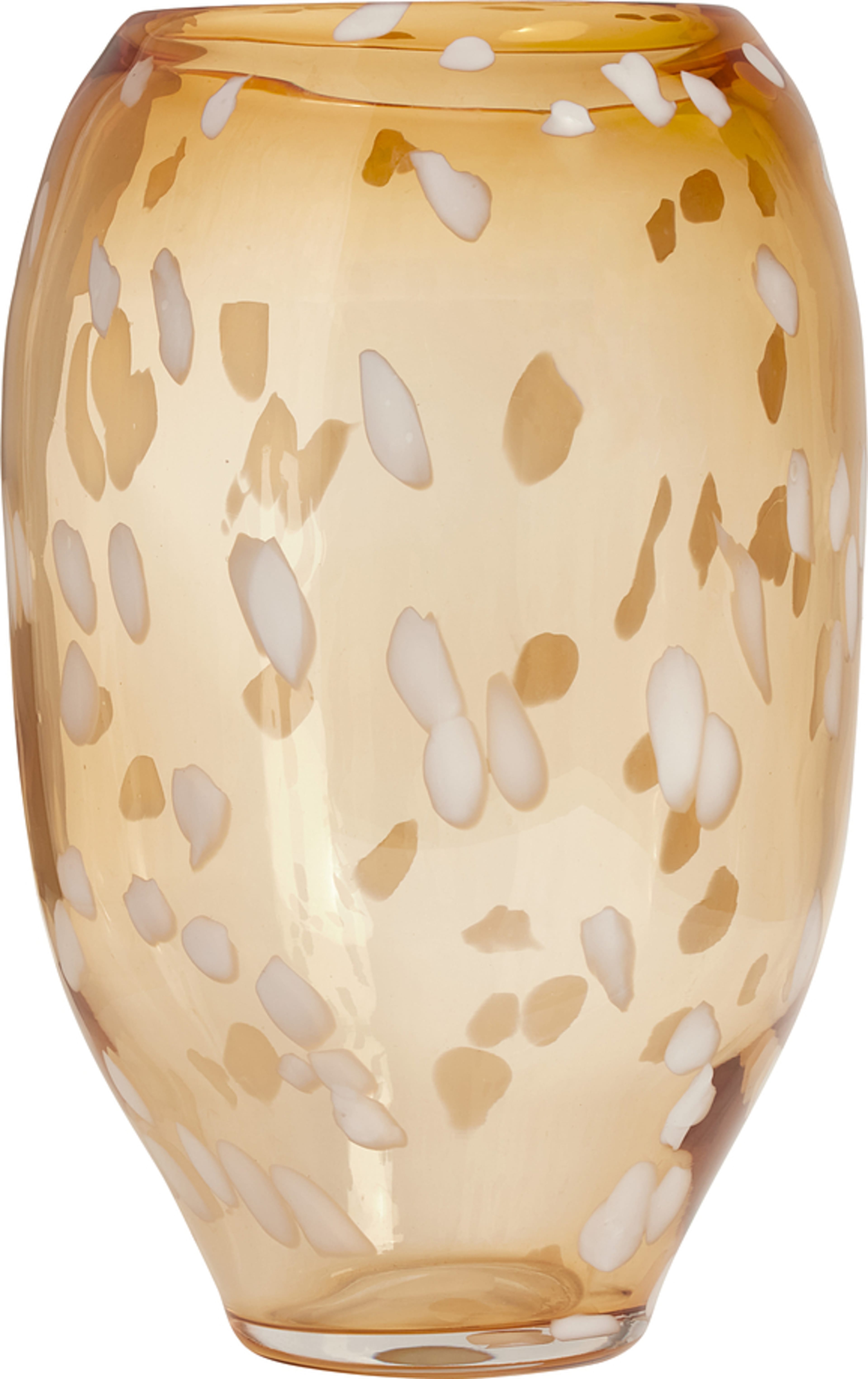 Jali Vase, från OYOY Living, i färgen amber. Klicka för att öppna bilden i stort format