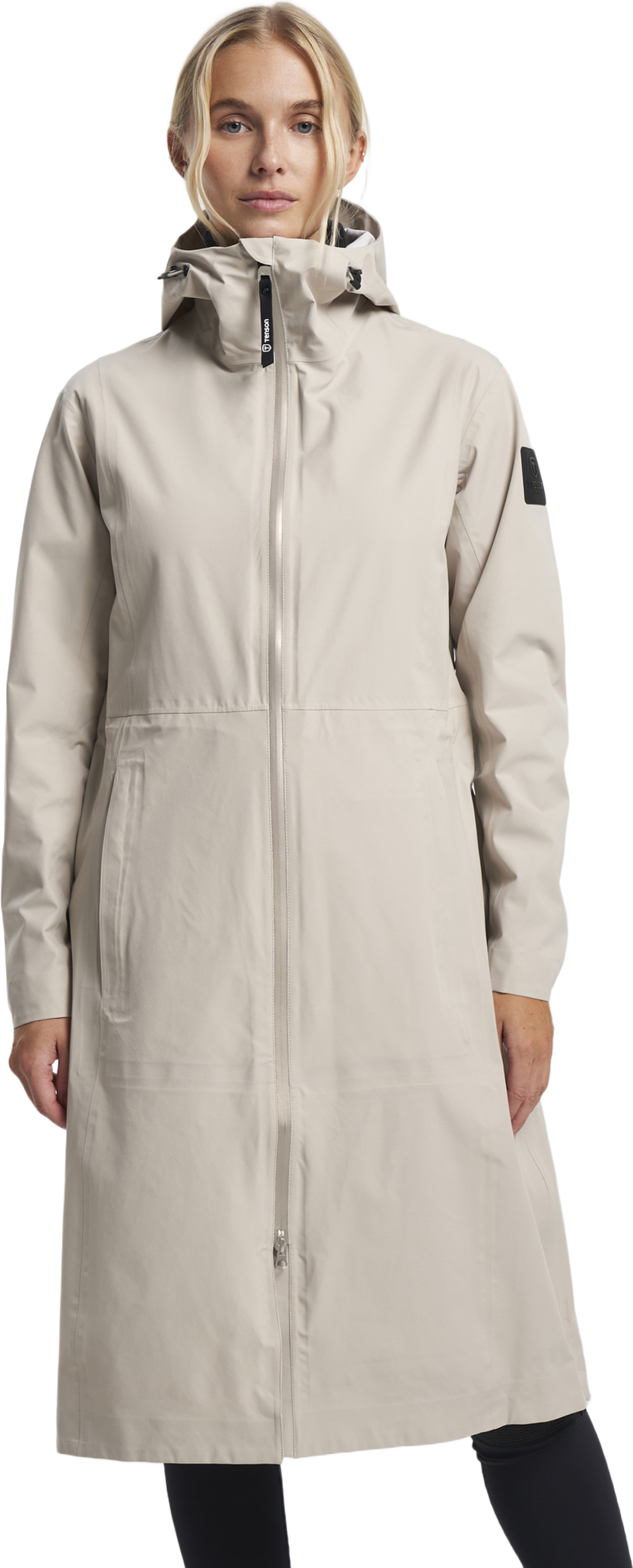 Maxi Parka Women, från Tenson, i färgen ljusbeige. Klicka för att öppna bilden i stort format