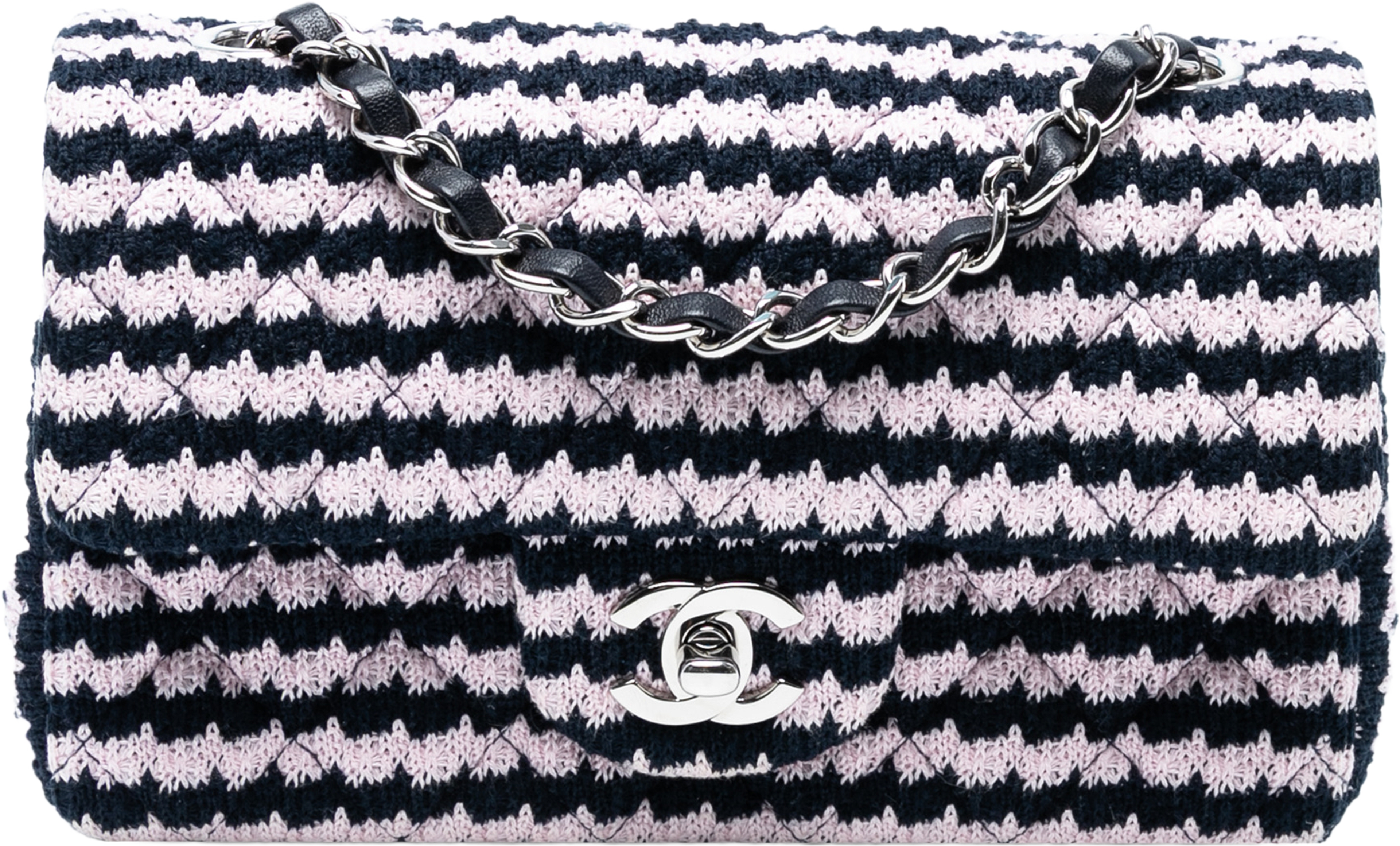 Chanel Mini Rectangular Classic Tweed Single Flap, från Luxclusif, i färgen light pink. Klicka för att öppna bilden i stort format