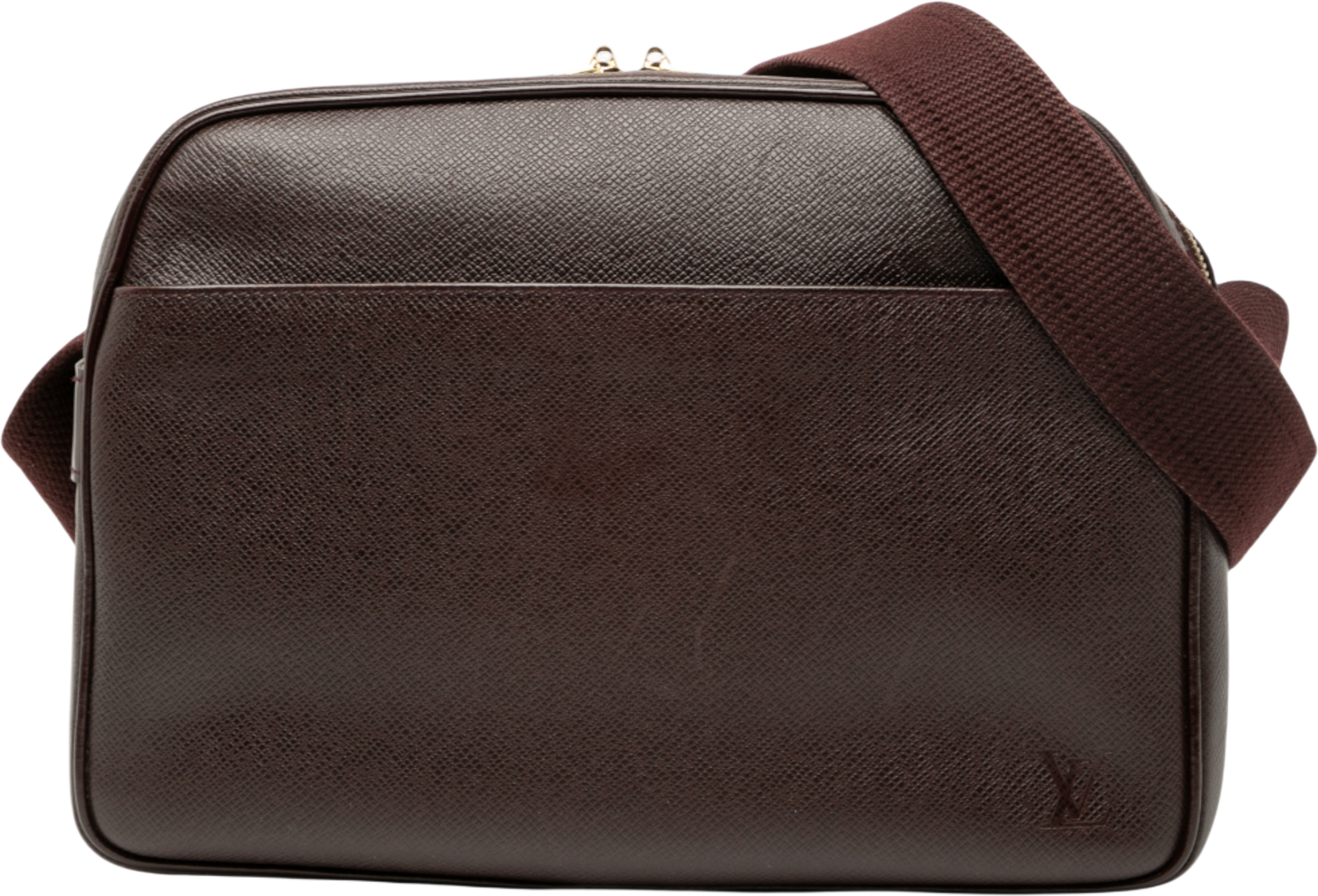 Louis Vuitton Taiga Reporter Pm, från Luxclusif, i färgen bordeaux. Klicka för att öppna bilden i stort format