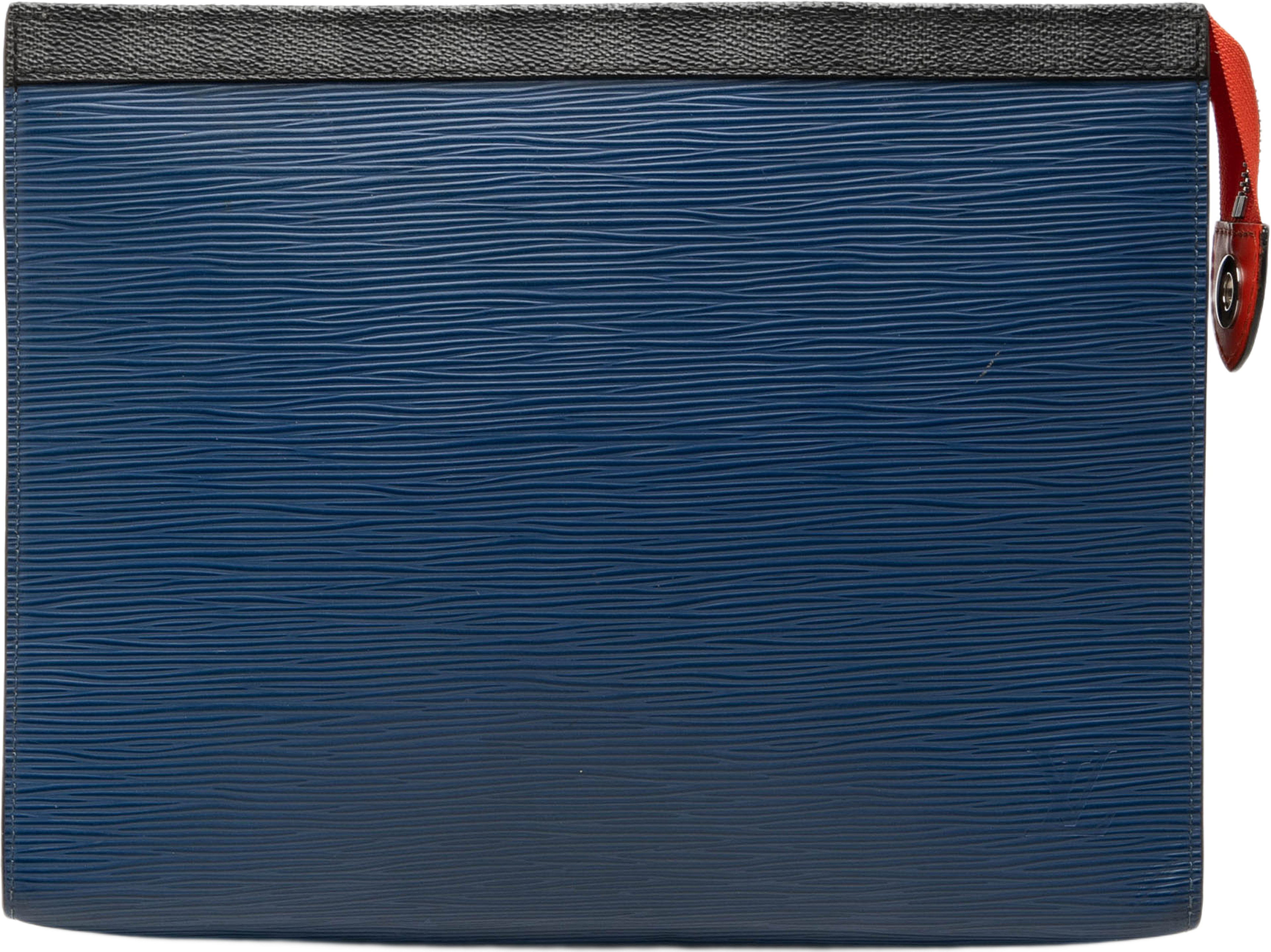 Louis Vuitton Epi Damier Graphite Pochette Voyage Mm, från Luxclusif, i färgen blå. Klicka för att öppna bilden i stort format