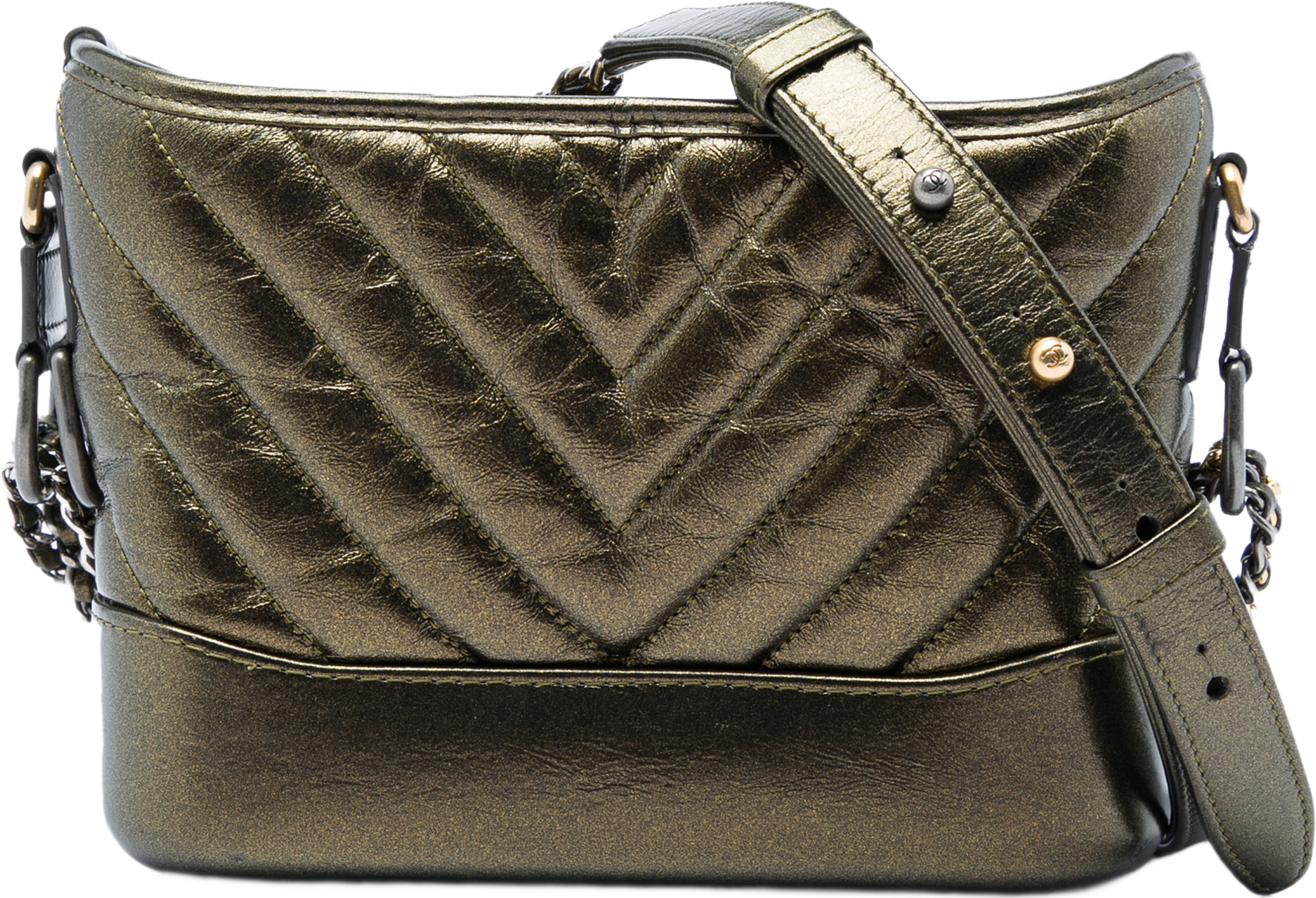 Chanel Small Chevron Quilted Metallic Aged Calfskin Gabrielle Crossbody, från Luxclusif, i färgen brun. Klicka för att öppna bilden i stort format