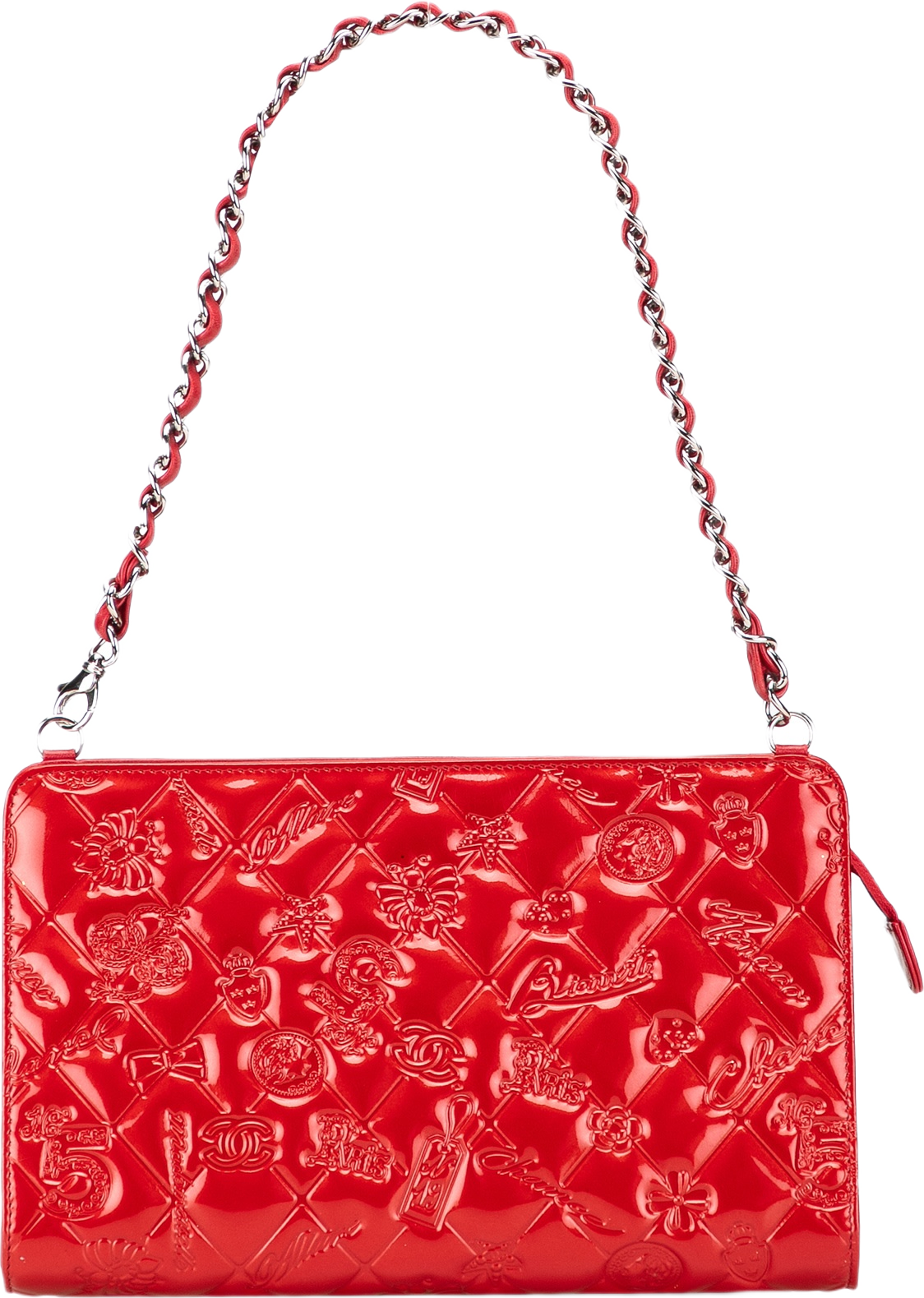 Chanel Patent Calfskin Lucky Symbols Pochette, från Luxclusif, i färgen red. Klicka för att öppna bilden i stort format