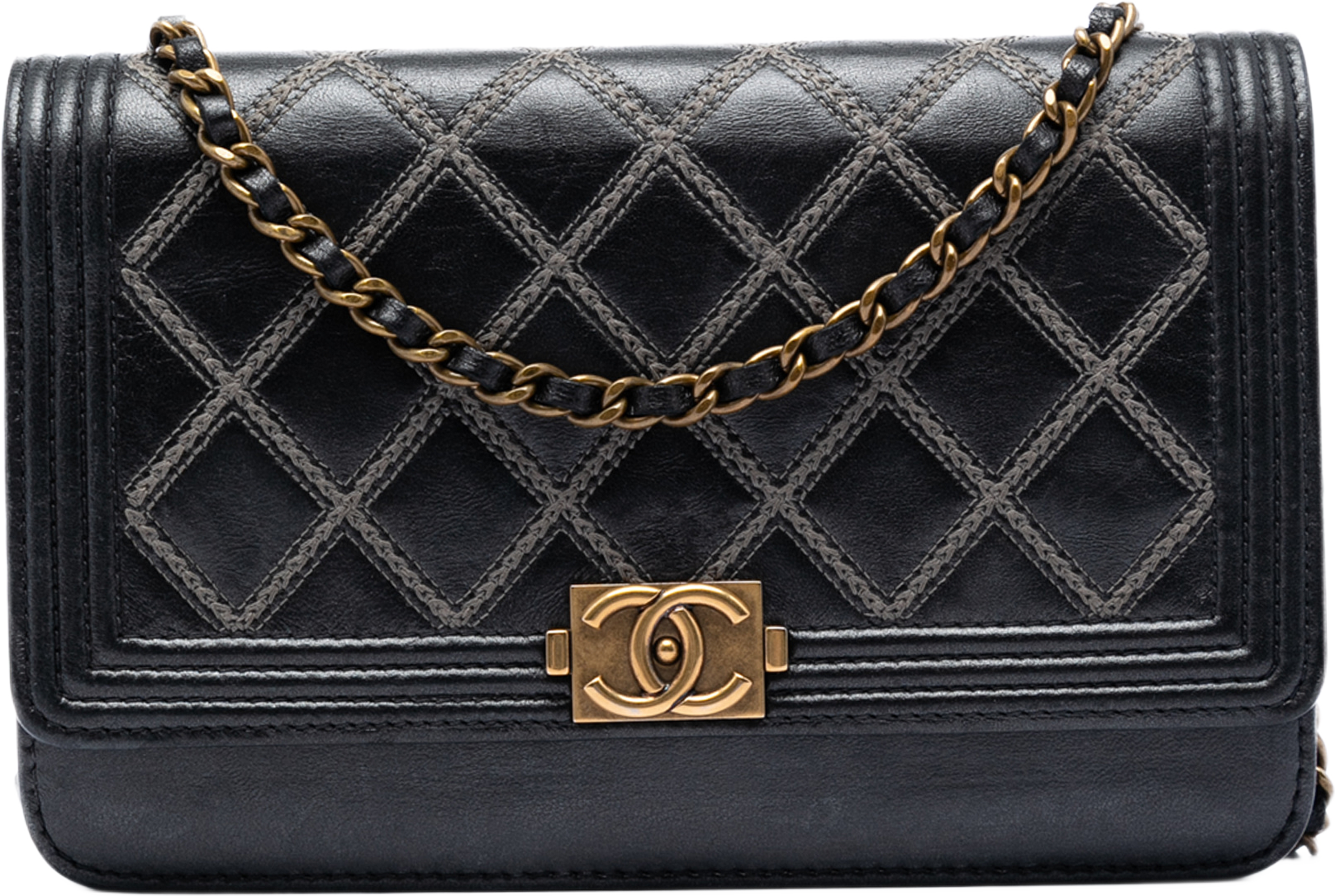 Chanel Quilted Lambskin Double Stitch Boy Wallet On Chain, från Luxclusif, i färgen black. Klicka för att öppna bilden i stort format