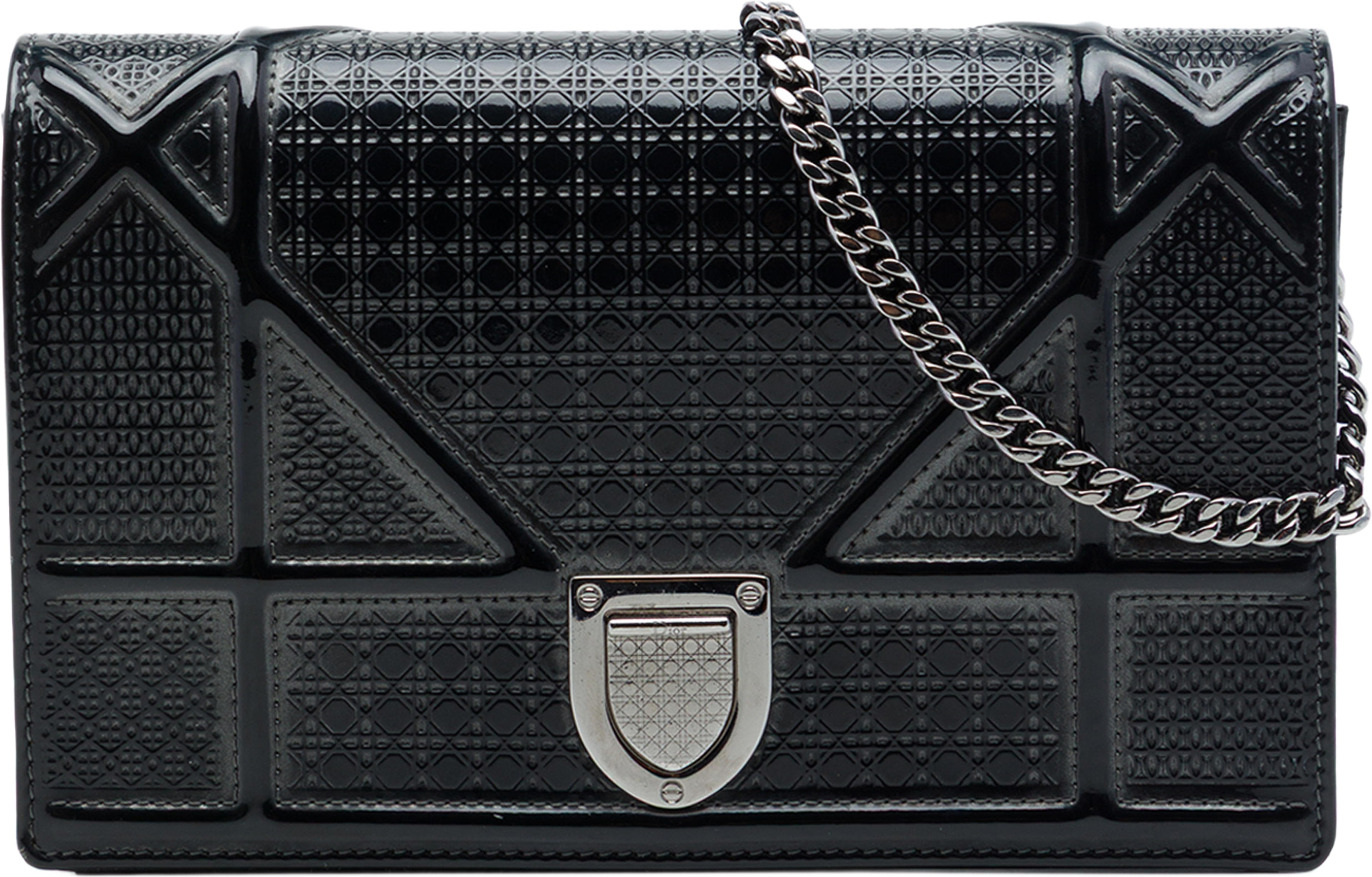 Dior Metallic Patent Microcannage Diorama Wallet On Chain, från Luxclusif, i färgen svart. Klicka för att öppna bilden i stort format