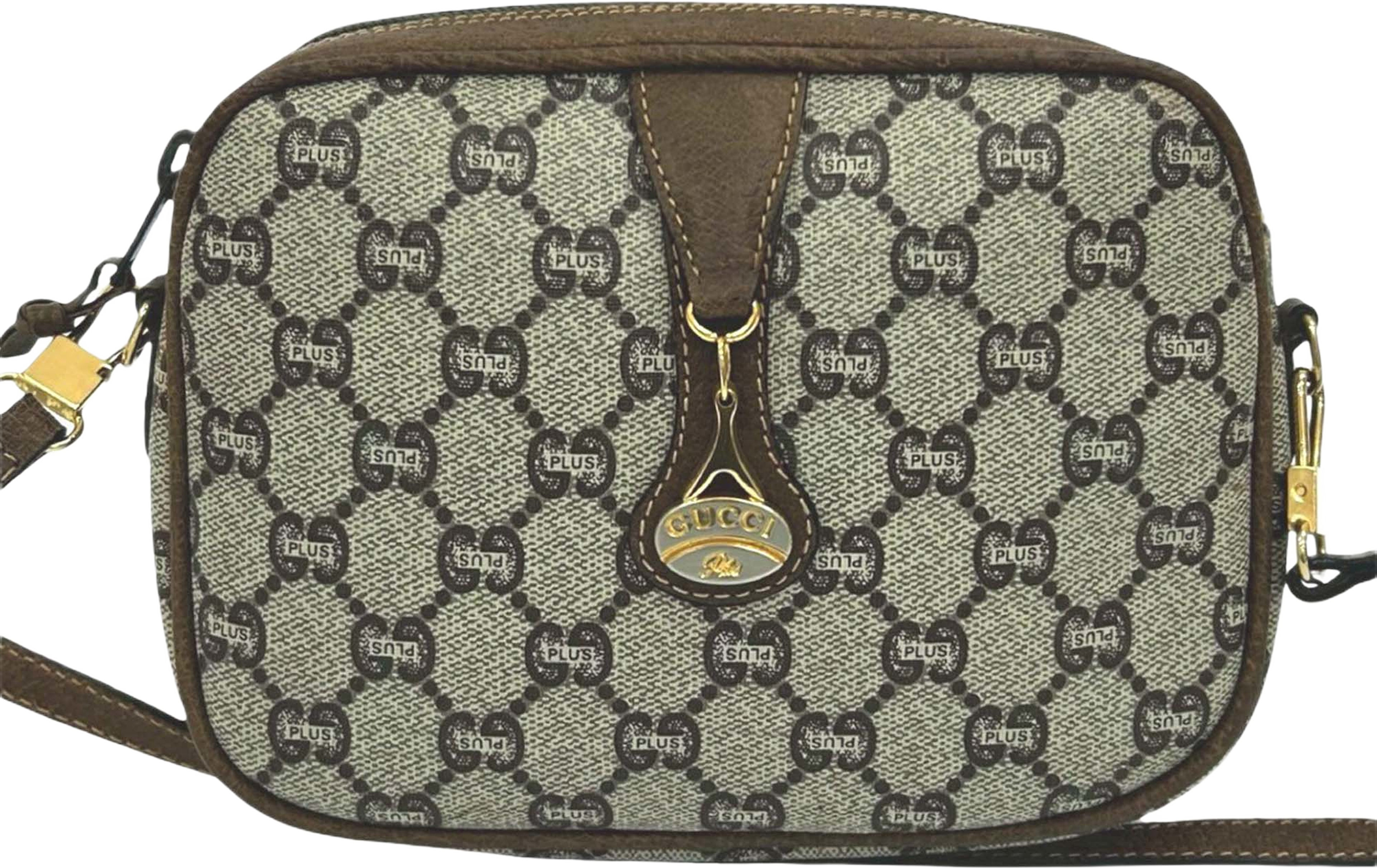 Gucci Gg Supreme Plus Crossbody, från Luxclusif, i färgen beige. Klicka för att öppna bilden i stort format