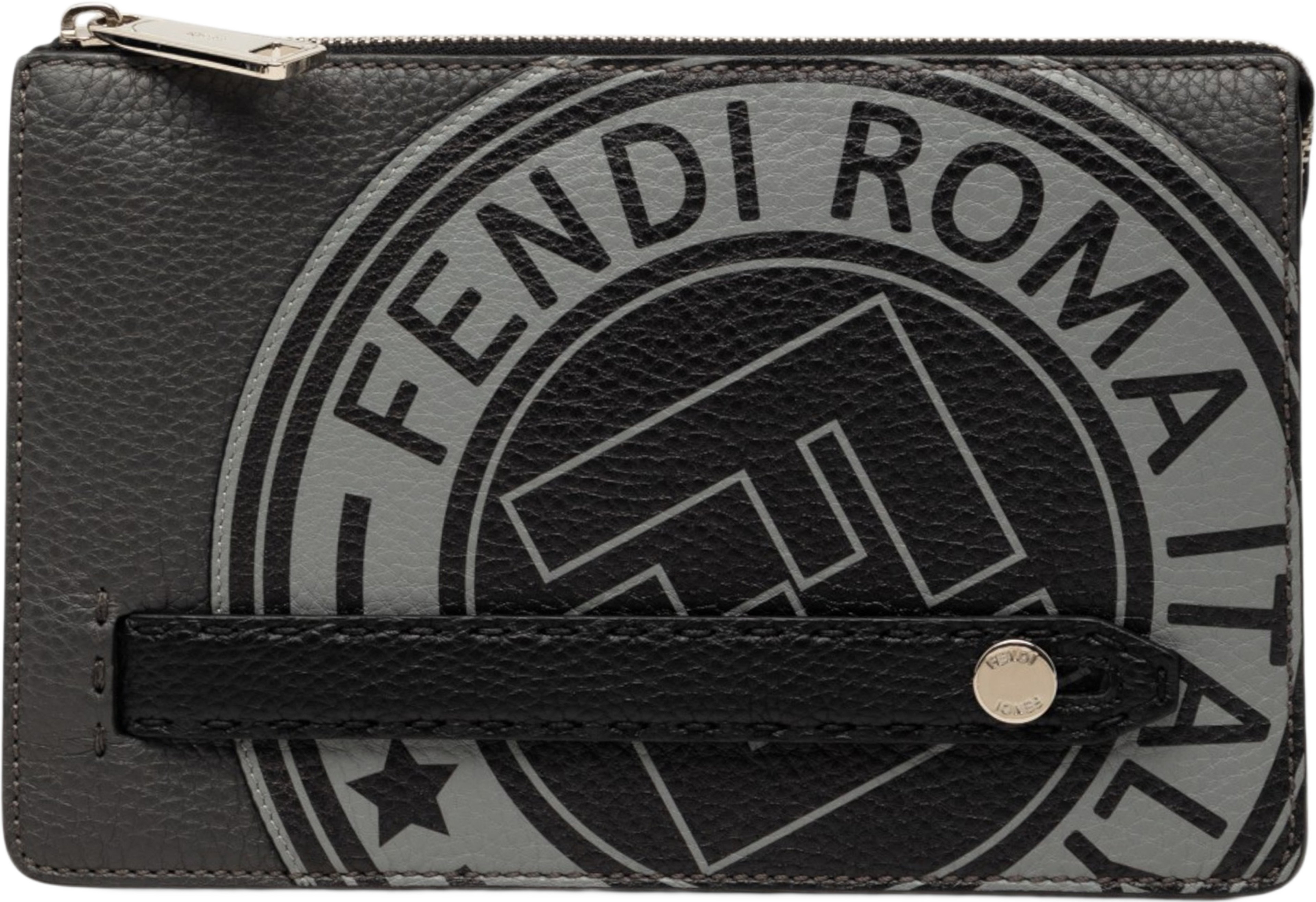 Fendi Grained Leather Roma Selleria Zip Clutch, från Luxclusif, i färgen black. Klicka för att öppna bilden i stort format