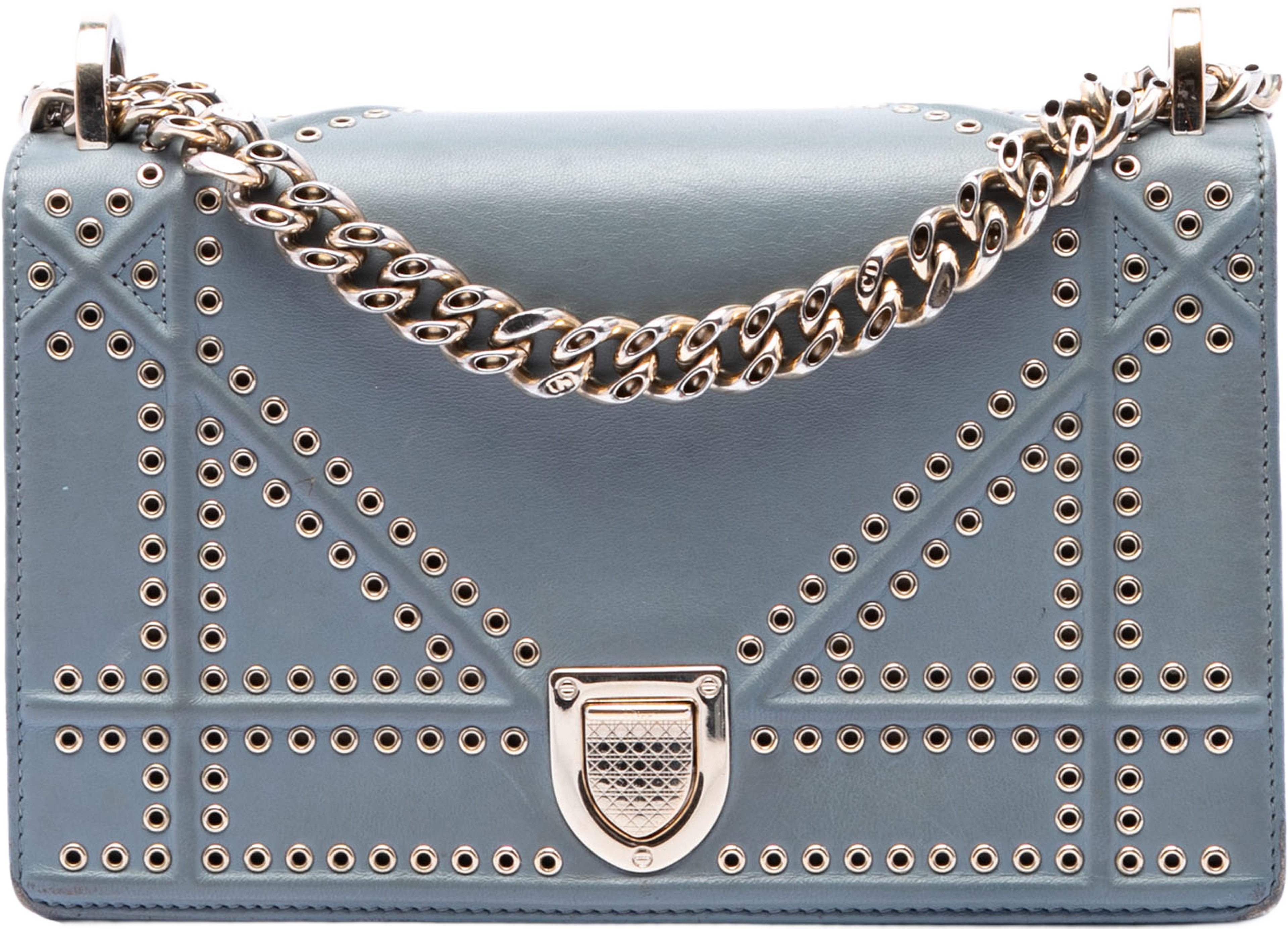 Dior Small Studded Calfskin Diorama Crossbody, från Luxclusif, i färgen light blue. Klicka för att öppna bilden i stort format