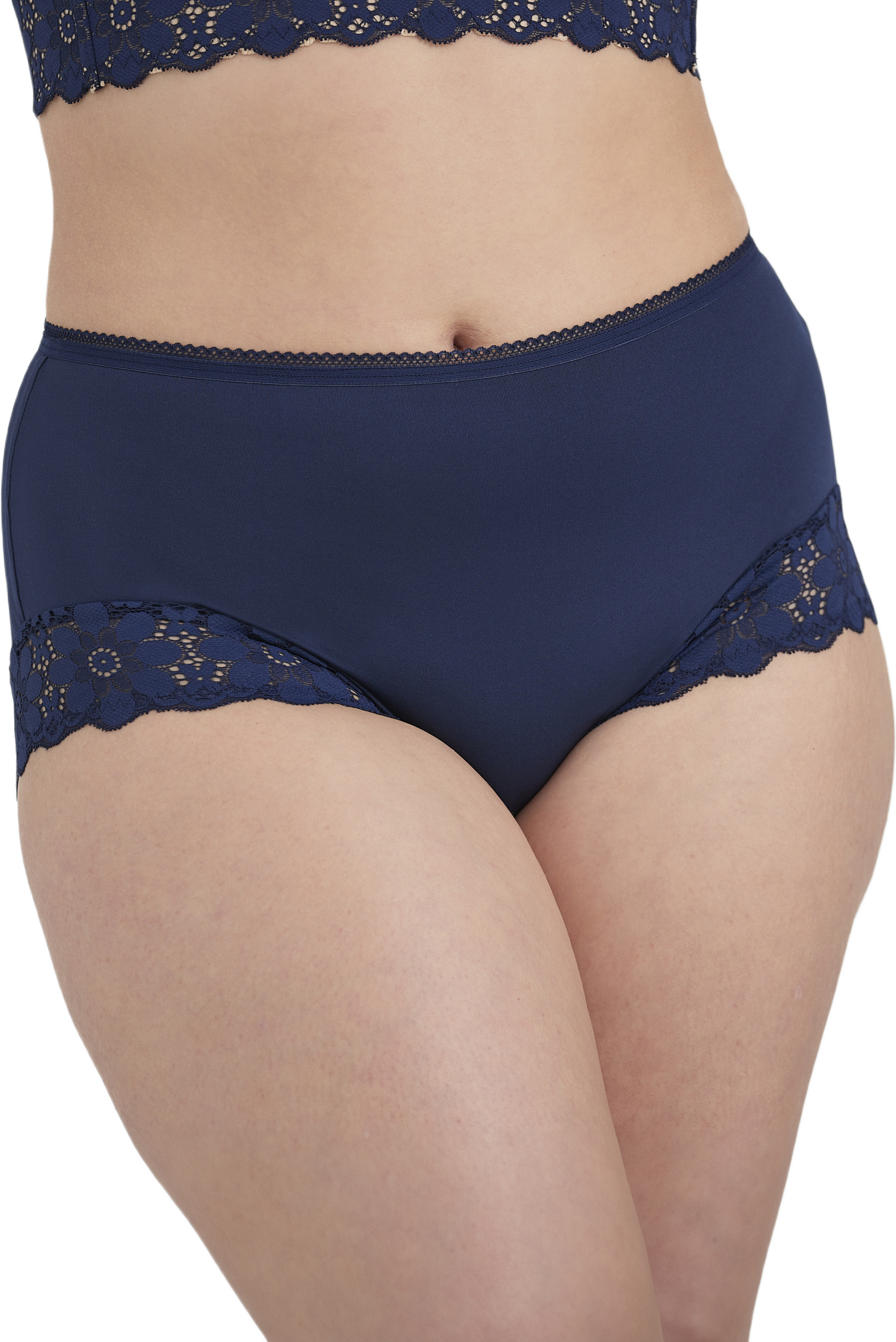 Lace Dreams Trosa