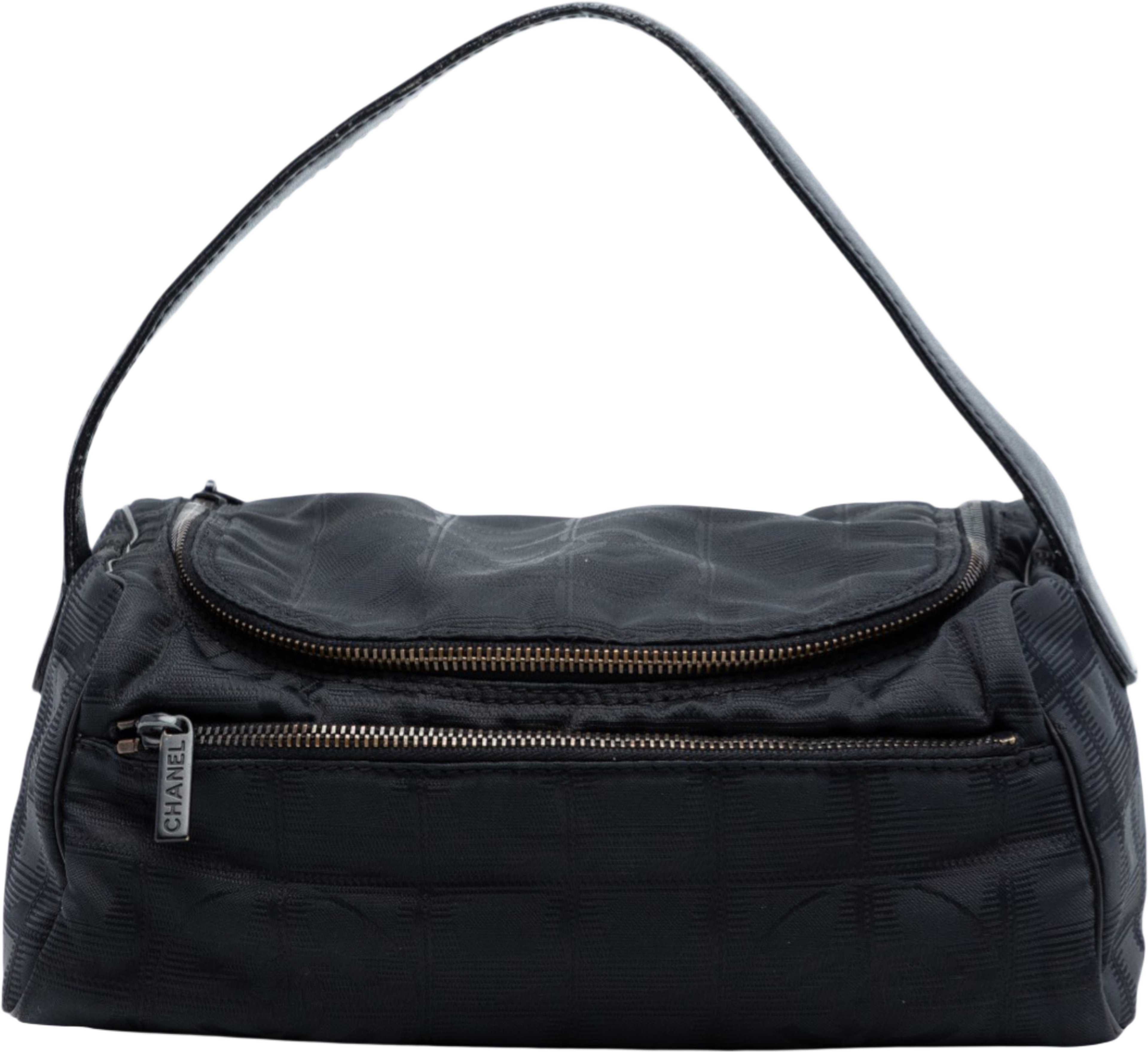 Chanel New Travel Line Nylon Vanity Bag, från Luxclusif, i färgen black. Klicka för att öppna bilden i stort format