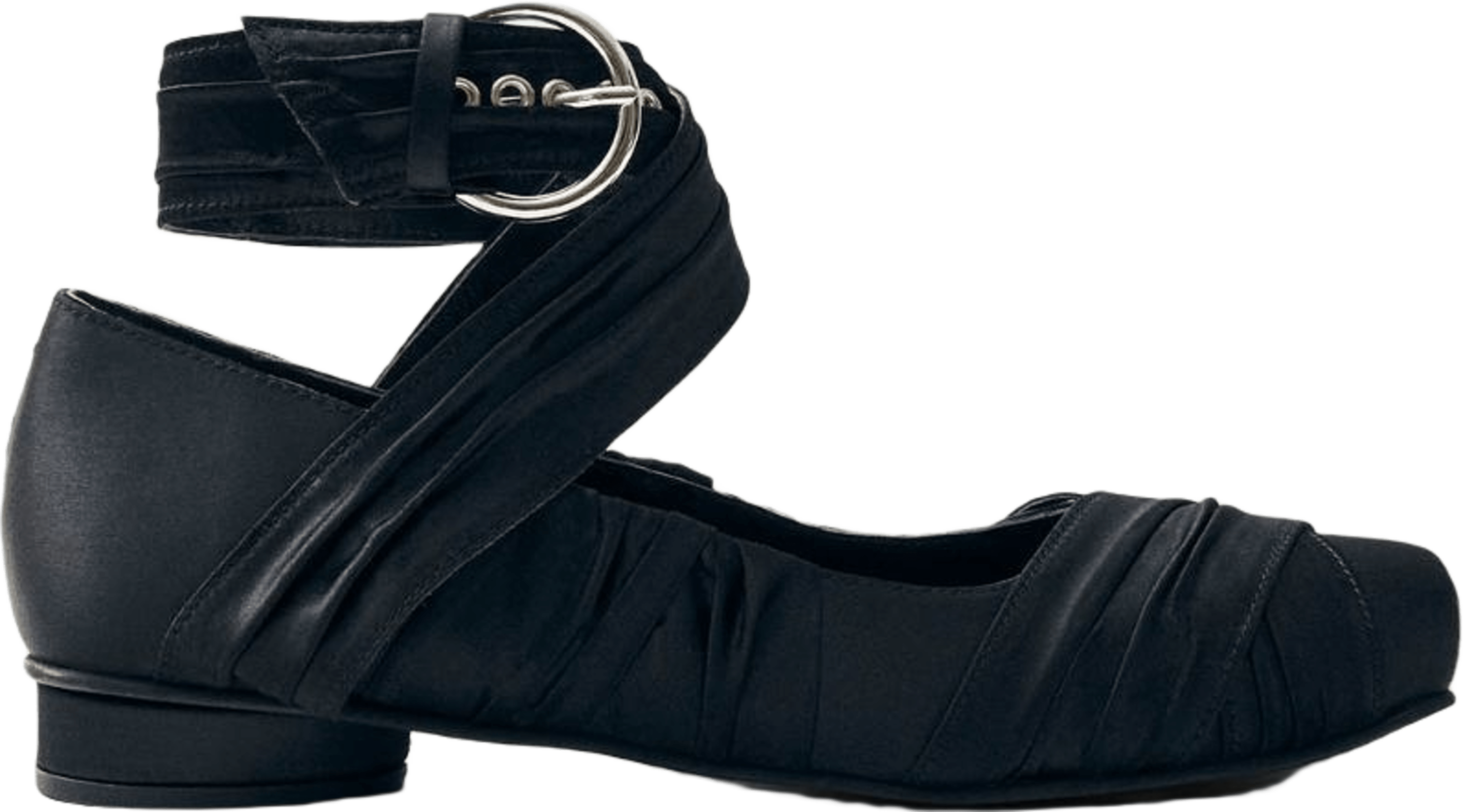Volant Silky Black Ballet Flats