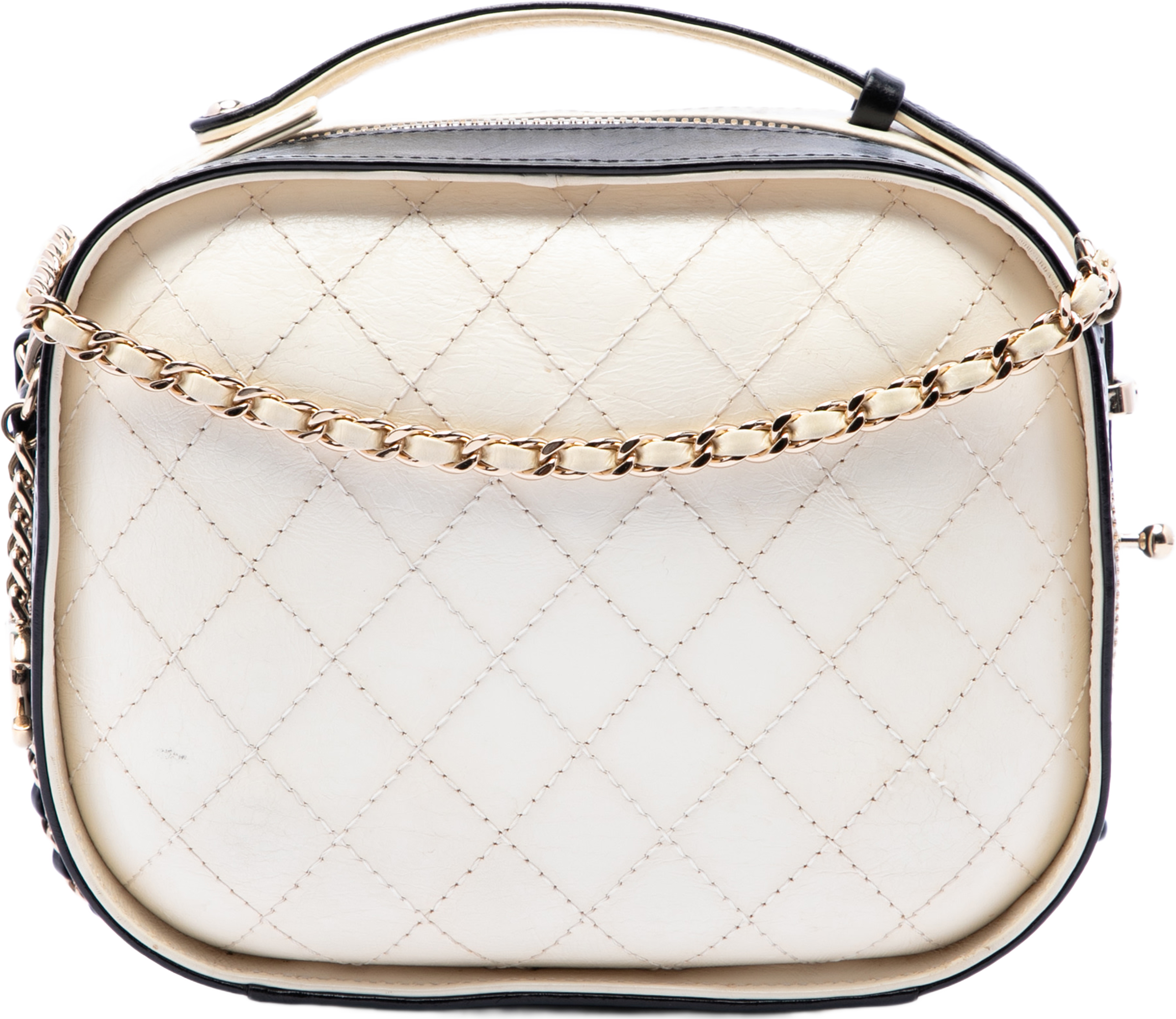 Chanel Small Cc Quilted Crumpled Calfskin Vanity Case, från Luxclusif, i färgen vit. Klicka för att öppna bilden i stort format