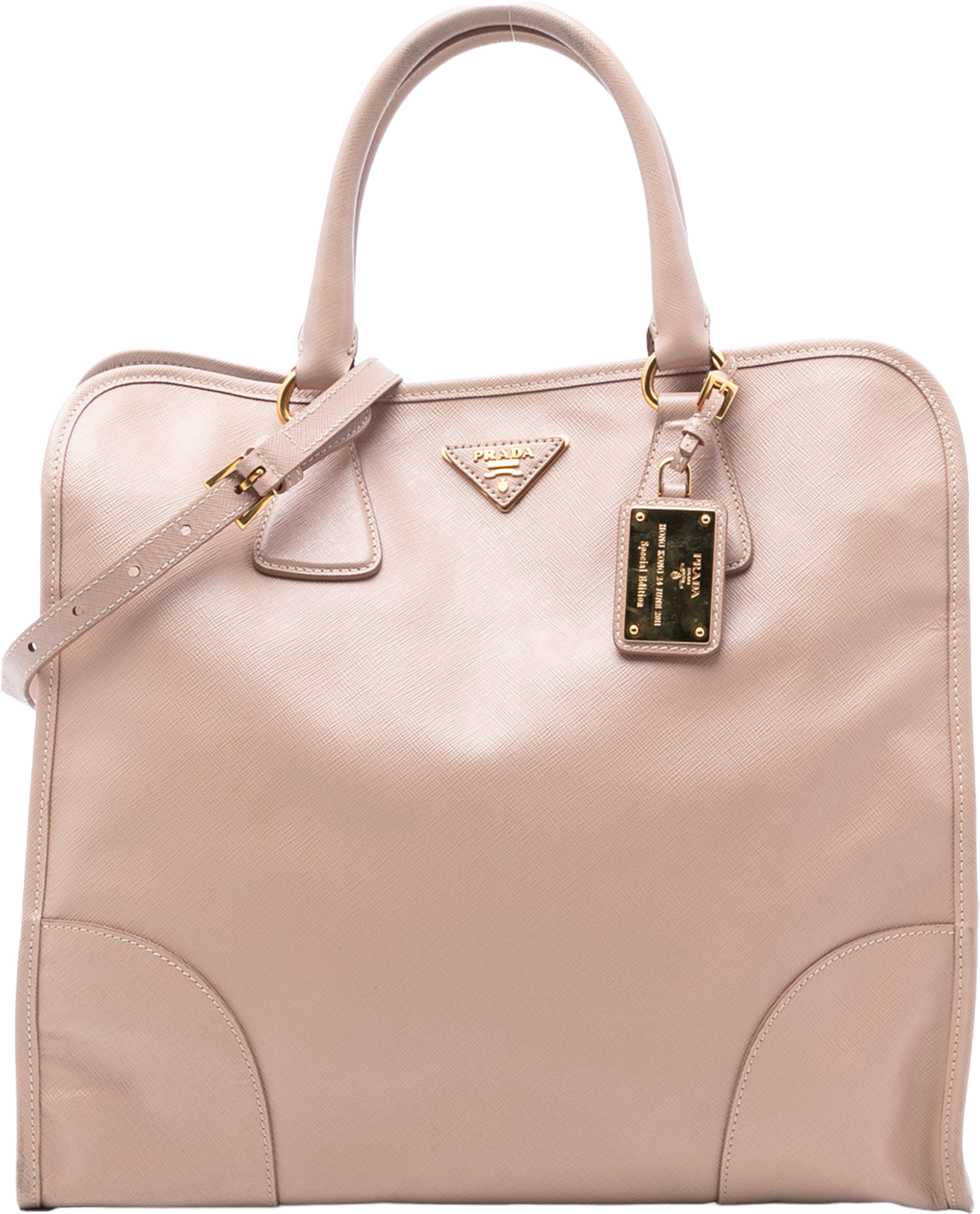 Prada Saffiano Lux Shopping Tote, från Luxclusif, i färgen light pink. Klicka för att öppna bilden i stort format