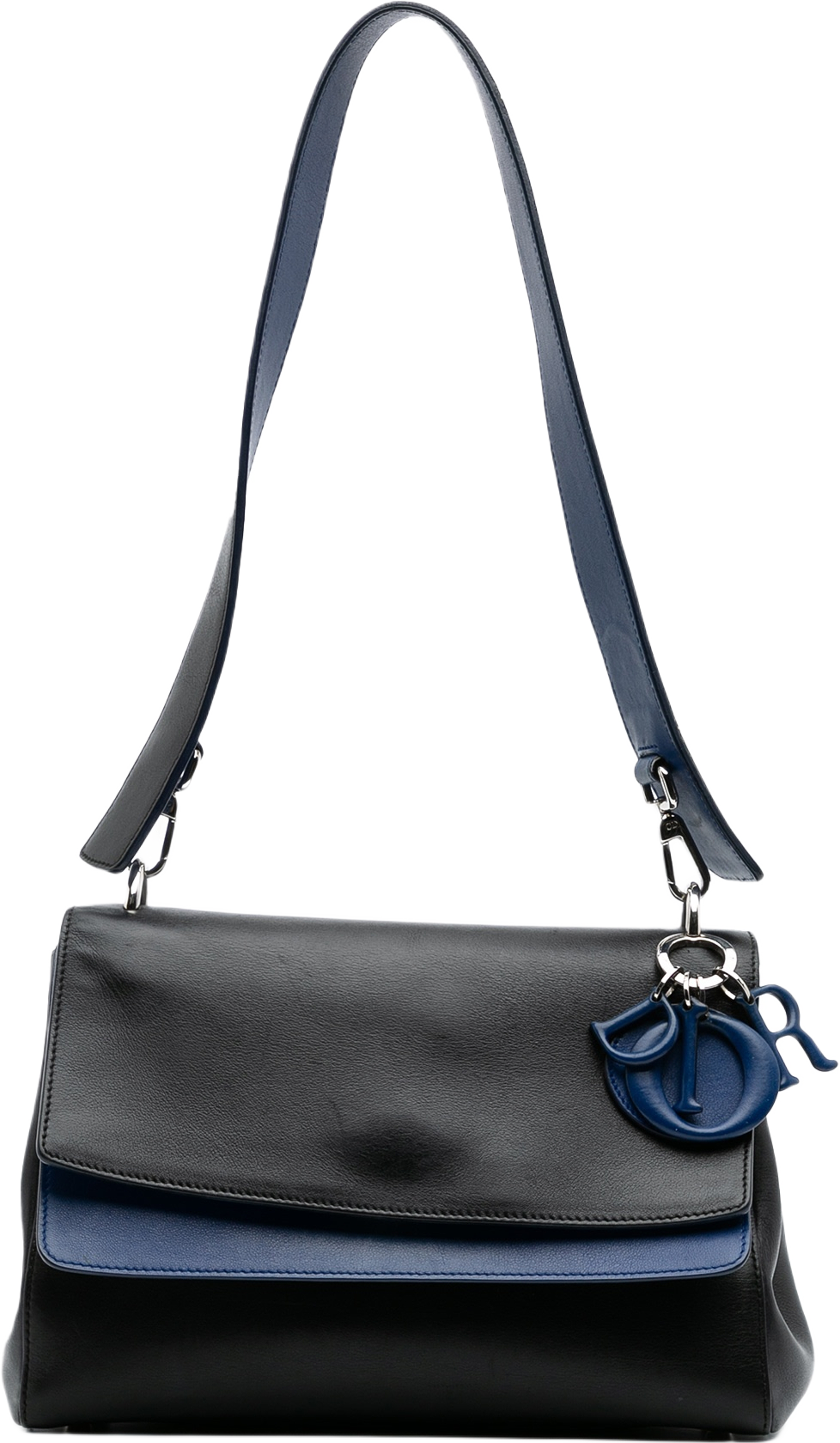 Dior Medium Calfskin Be Dior Double Flap, från Luxclusif, i färgen black.