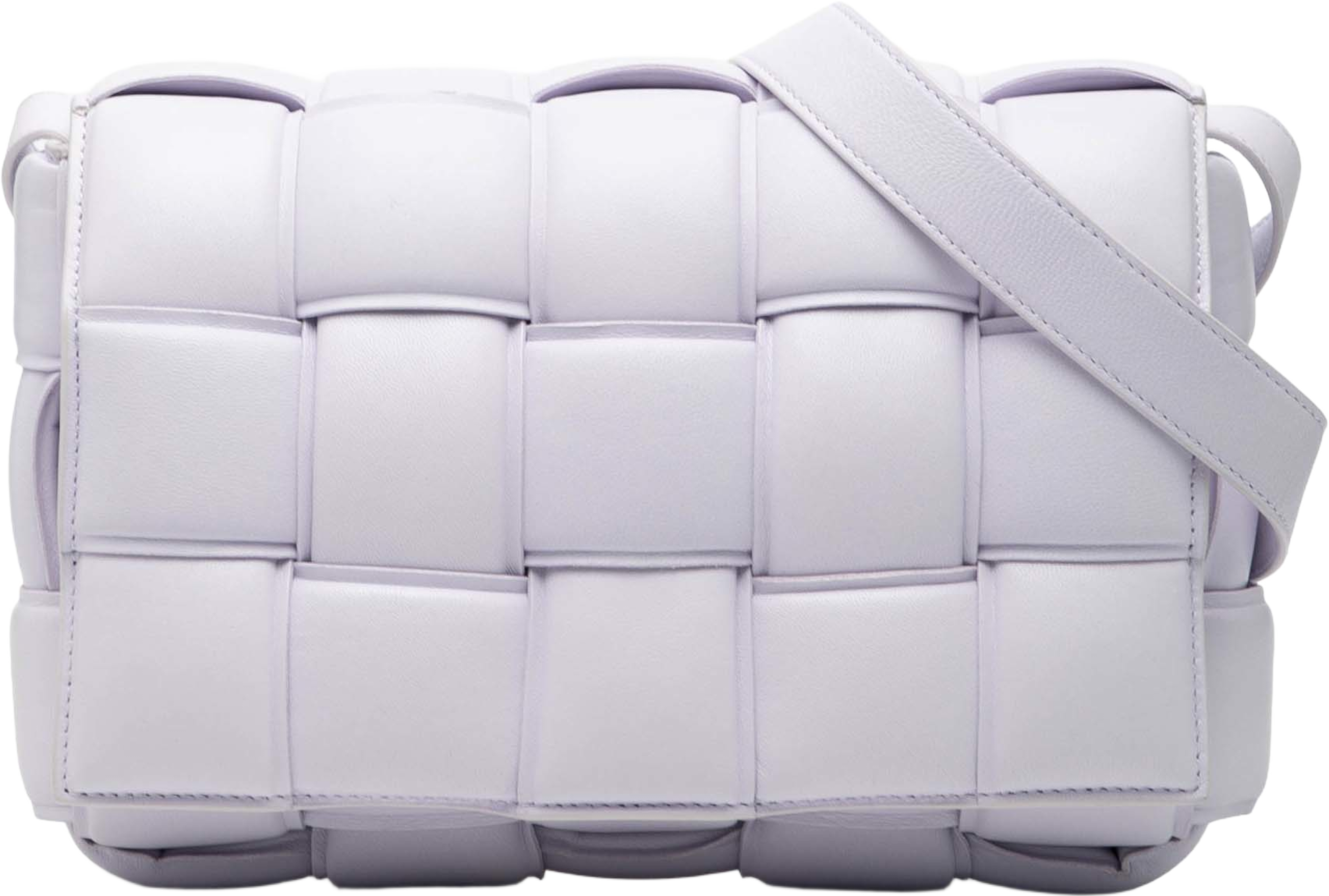 Bottega Veneta Nappa Intrecciato Padded Cassette Crossbody, från Luxclusif, i färgen light purple. Klicka för att öppna bilden i stort format
