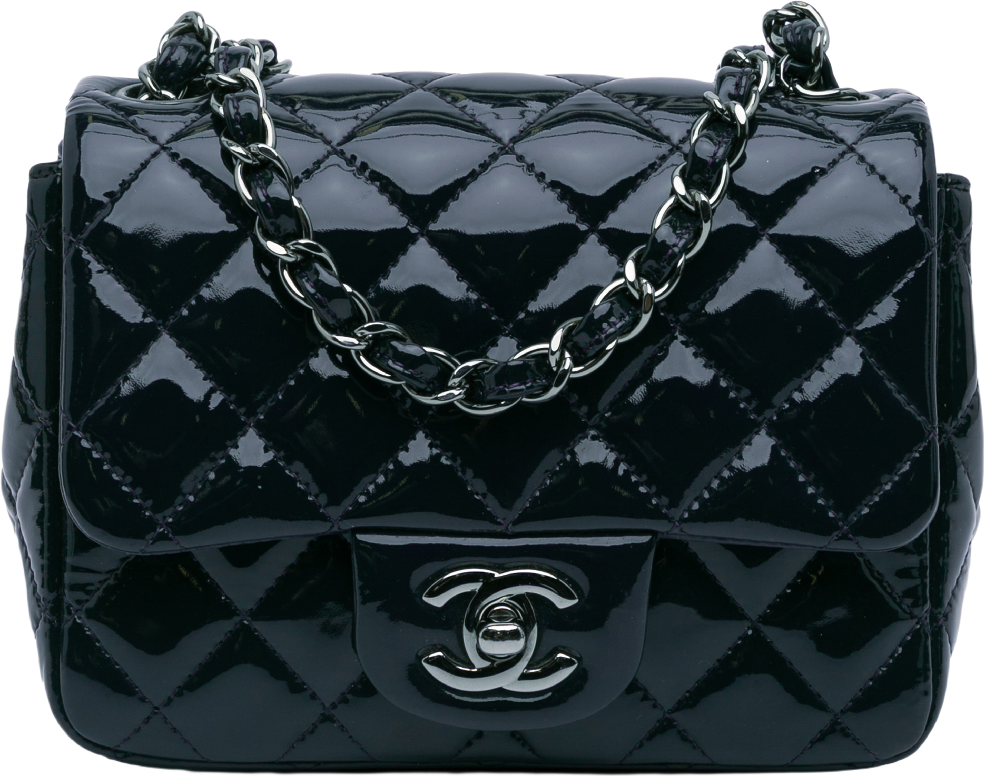Chanel Mini Square Classic Patent Single Flap, från Luxclusif, i färgen navy. Klicka för att öppna bilden i stort format