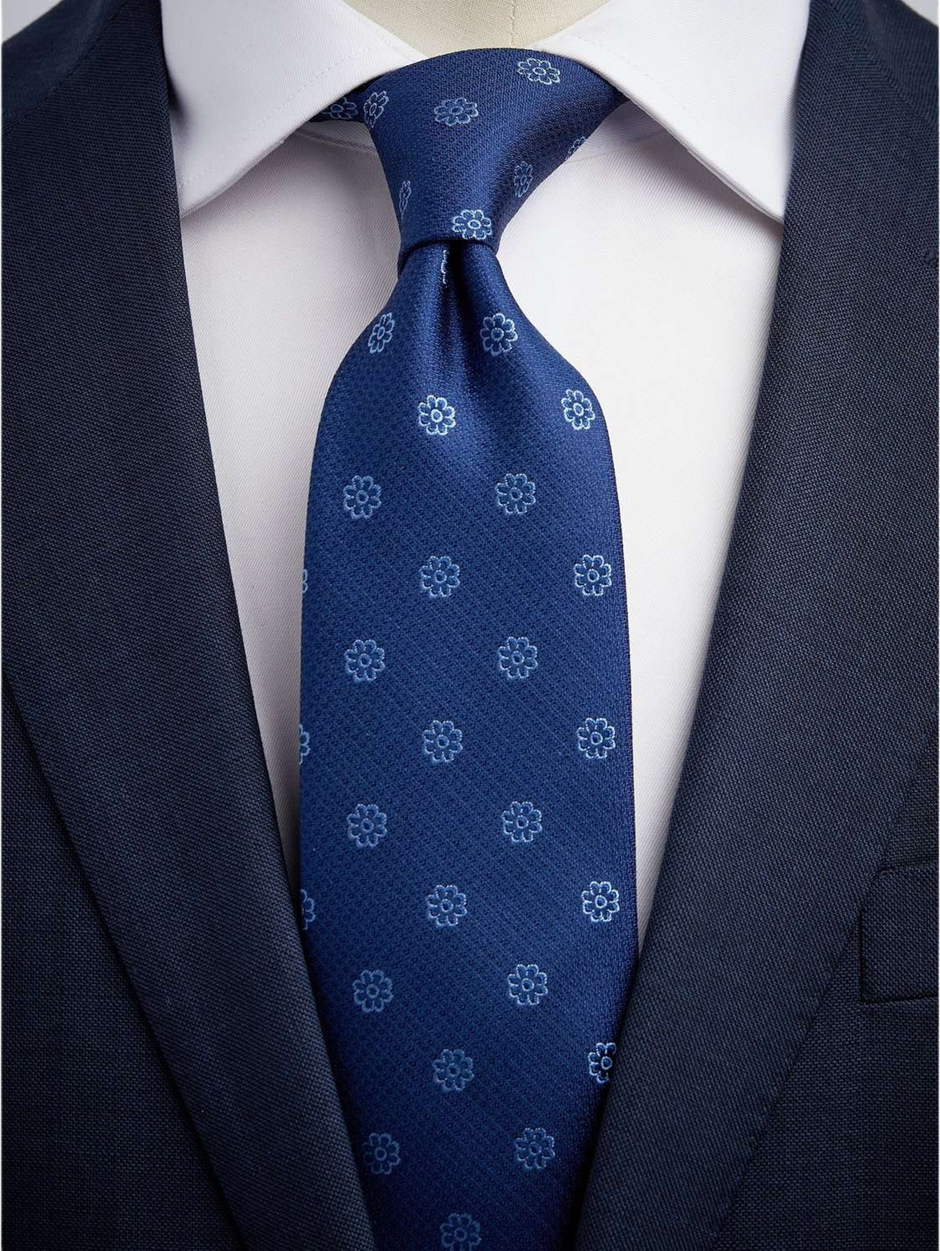 Tie Structure