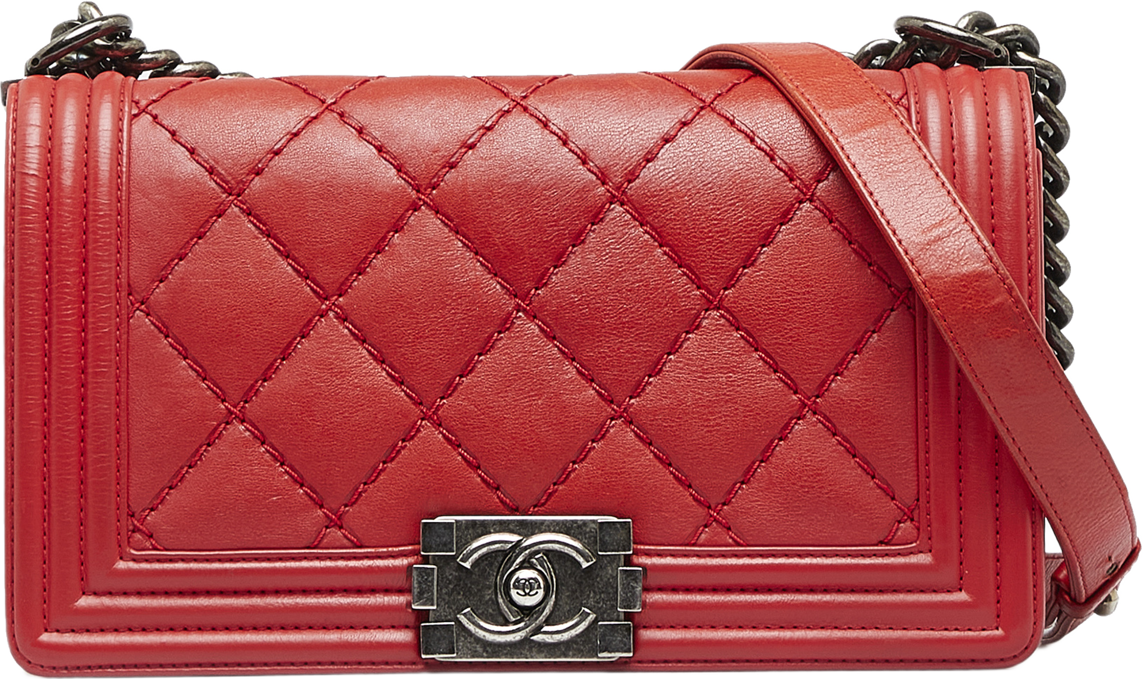 Chanel Small Calfskin Double Stitch Boy Flap, från Luxclusif, i färgen red. Klicka för att öppna bilden i stort format