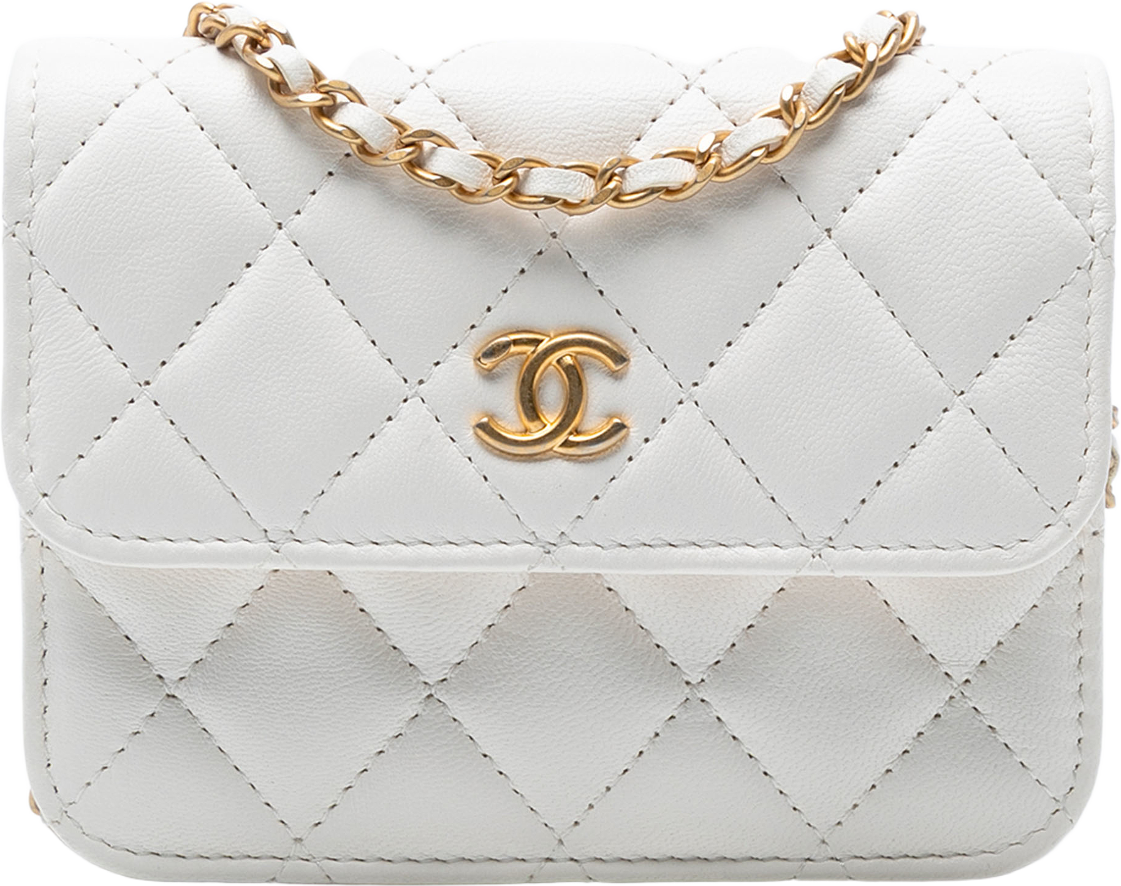 Chanel Mini Cc Quilted Lambskin Pearl Crush Pouch With Chain, från Luxclusif, i färgen white. Klicka för att öppna bilden i stort format