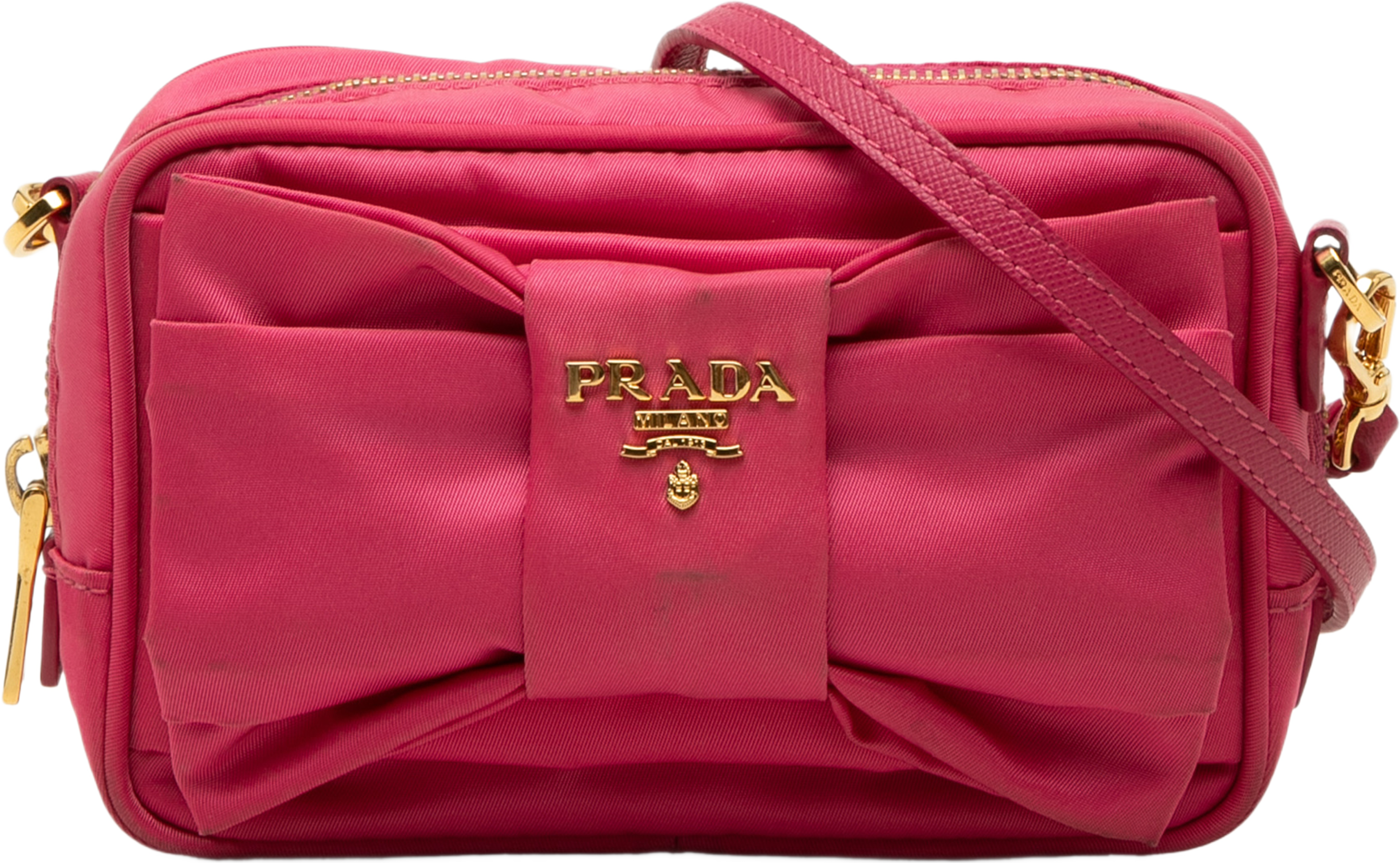 Prada Tessuto Fiocco Bow Camera Bag, från Luxclusif, i färgen rosa. Klicka för att öppna bilden i stort format
