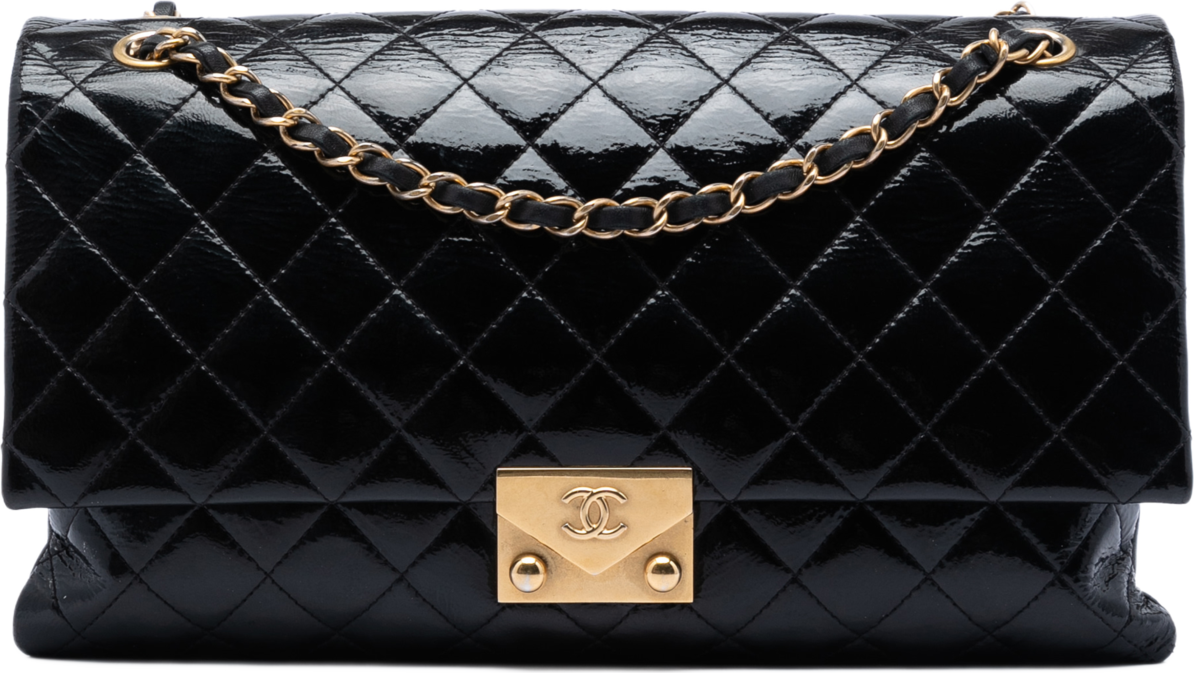 Chanel Quilted Crinkled Patent Pagoda Accordion Flap, från Luxclusif, i färgen black. Klicka för att öppna bilden i stort format