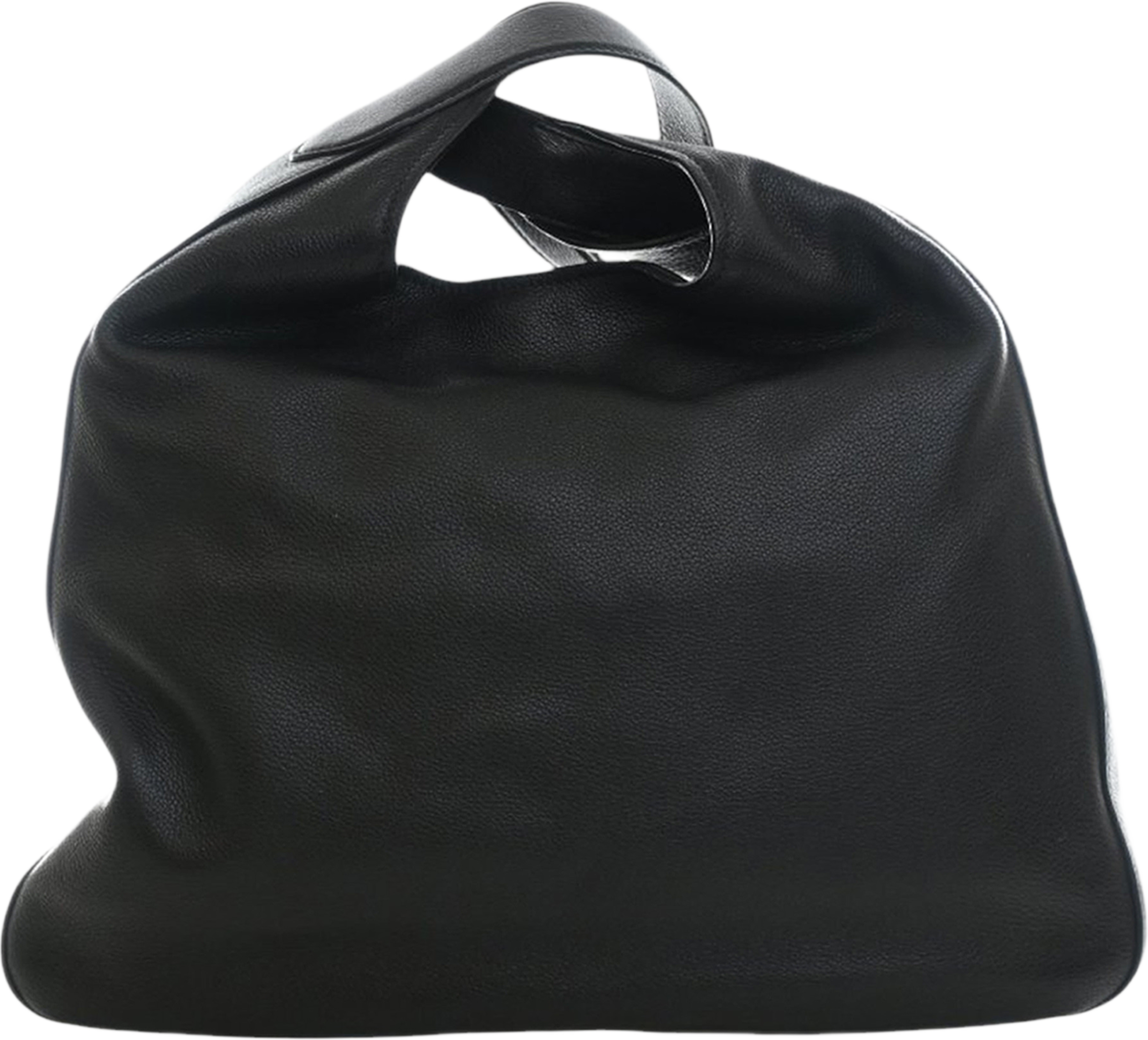 Prada Vitello Corsica Pocket Hobo, från Luxclusif, i färgen black. Klicka för att öppna bilden i stort format