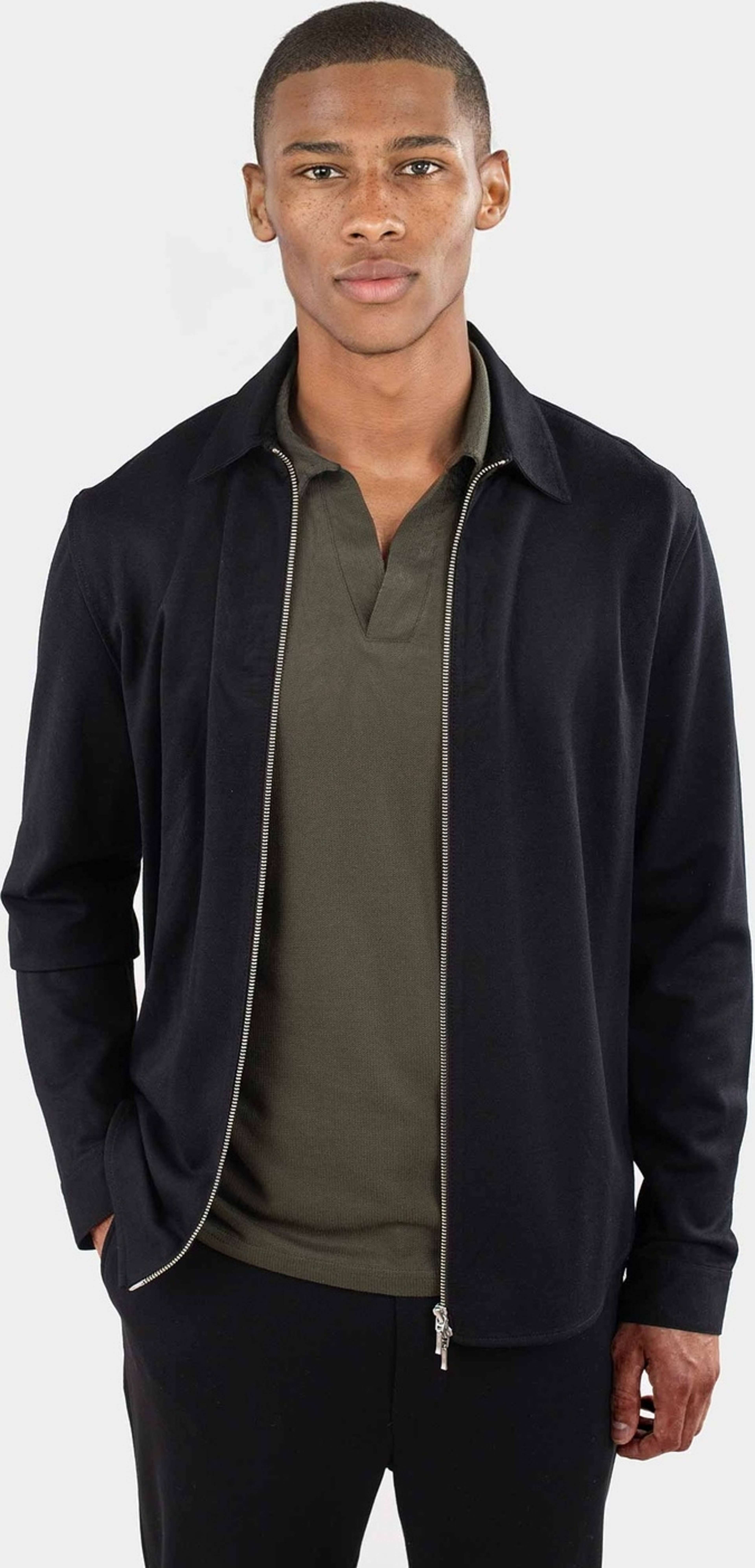 Aden Superior Stretch Overshirt - Black, från Ciszere, i färgen black. Klicka för att öppna bilden i stort format