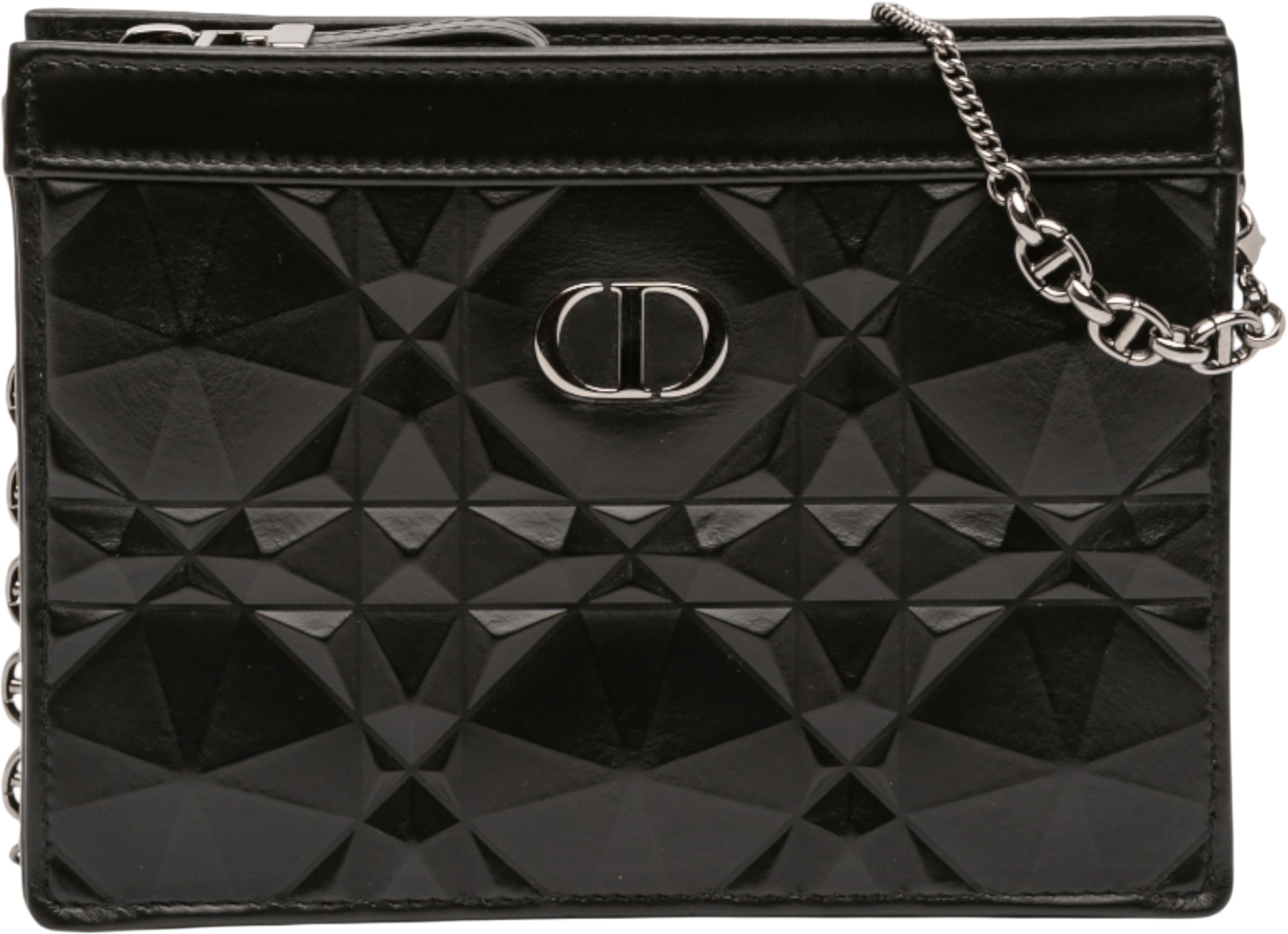Dior Calfskin Macrocannage Diamond Caro Zipped Pouch With Chain, från Luxclusif, i färgen black. Klicka för att öppna bilden i stort format