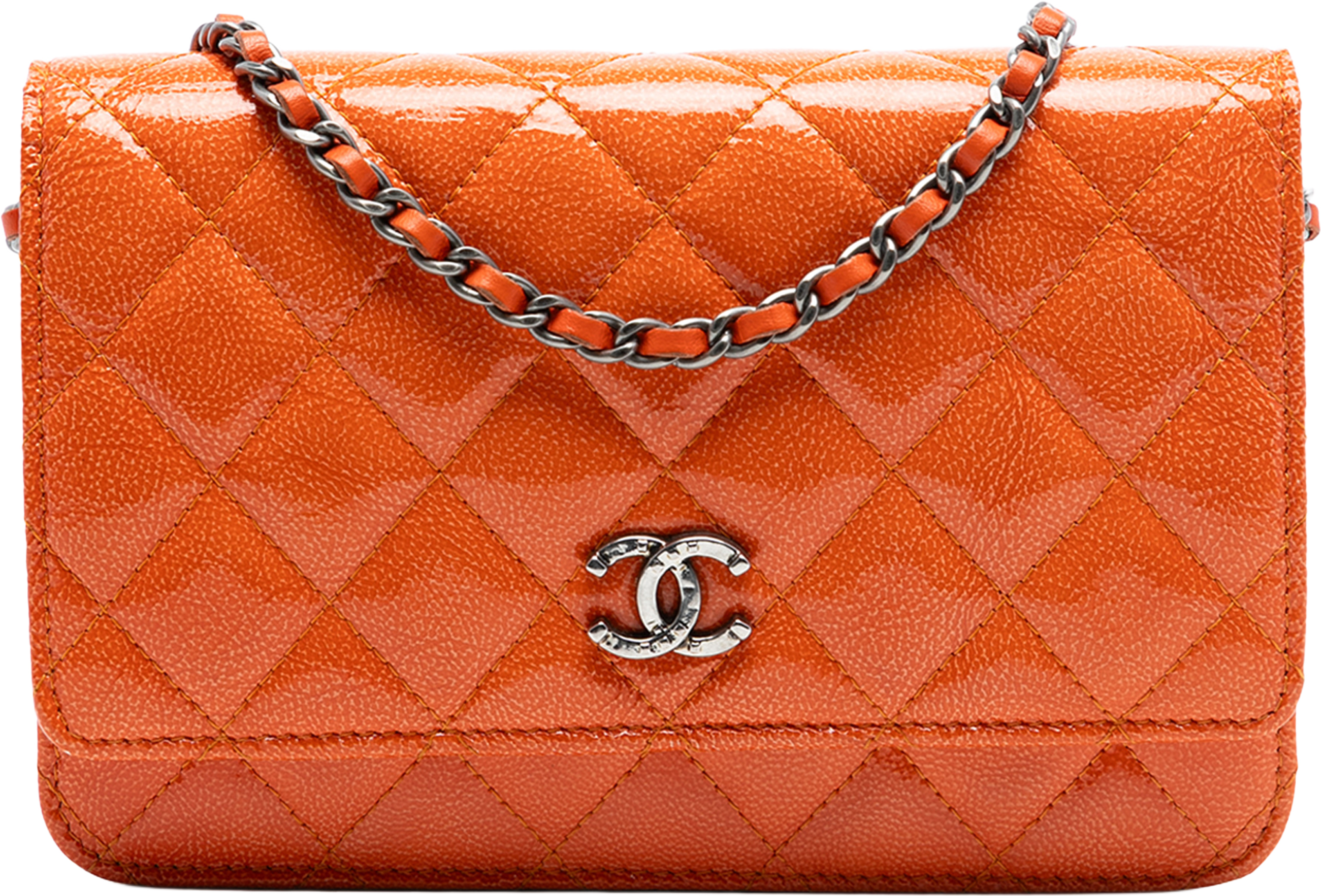 Chanel Paris Dallas Cc Quilted Patent Goatskin Wallet On Chain, från Luxclusif, i färgen orange. Klicka för att öppna bilden i stort format
