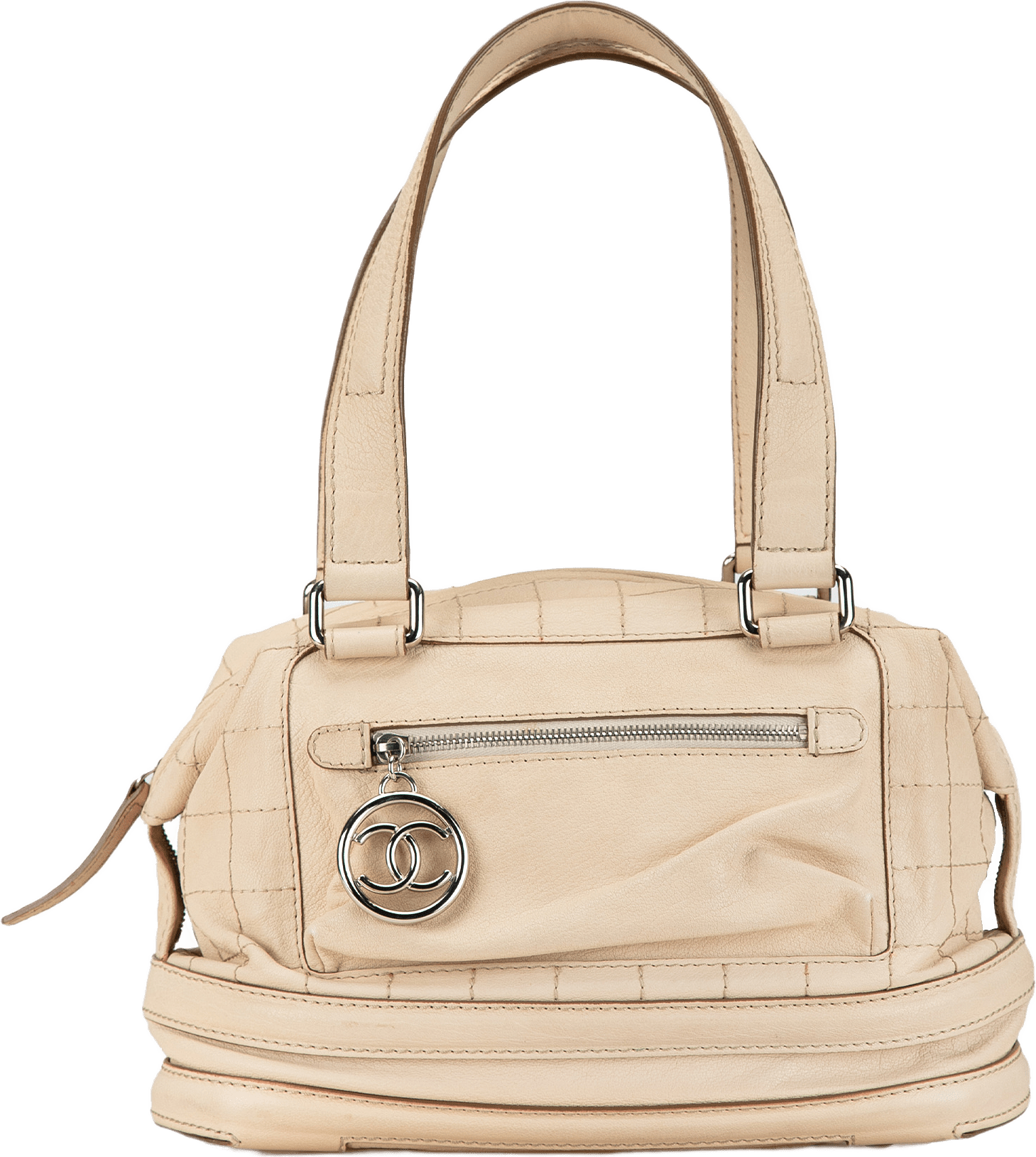 Chanel Goatskin Square Stitch Essential Bowler, från Luxclusif, i färgen light beige.