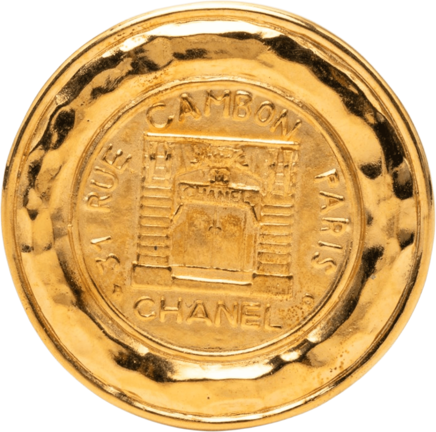 Chanel Gold Plated 31 Rue Cambon Round Brooch, från Luxclusif, i färgen guld.