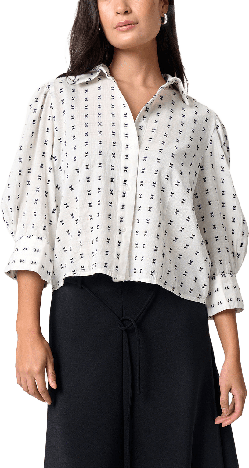 SLHella Shirt 3/4, från Soaked In Luxury, i färgen Black And White Dobby.