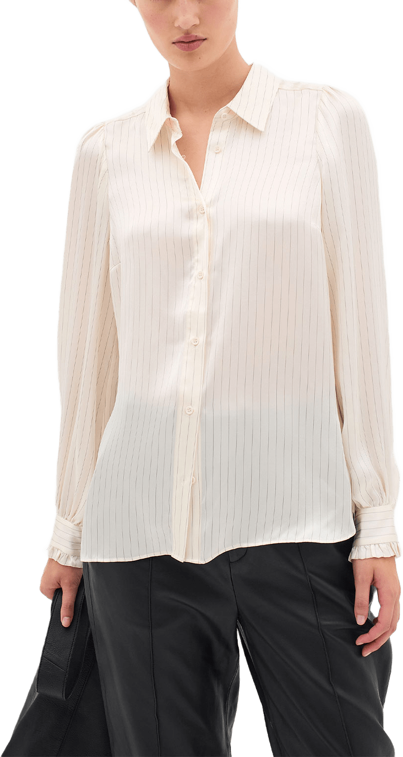 LarinaIW Shirt Premium, från Inwear, i färgen Pinstripe.