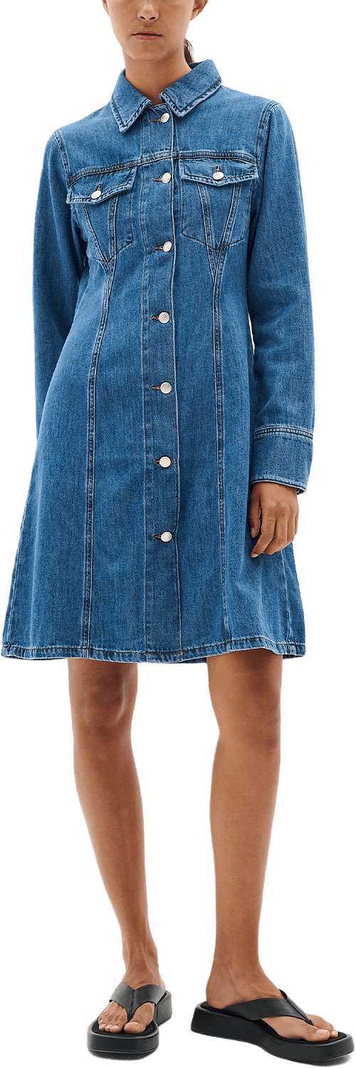 SophinaIW Short Dress, från Inwear, i färgen Washed Denim.